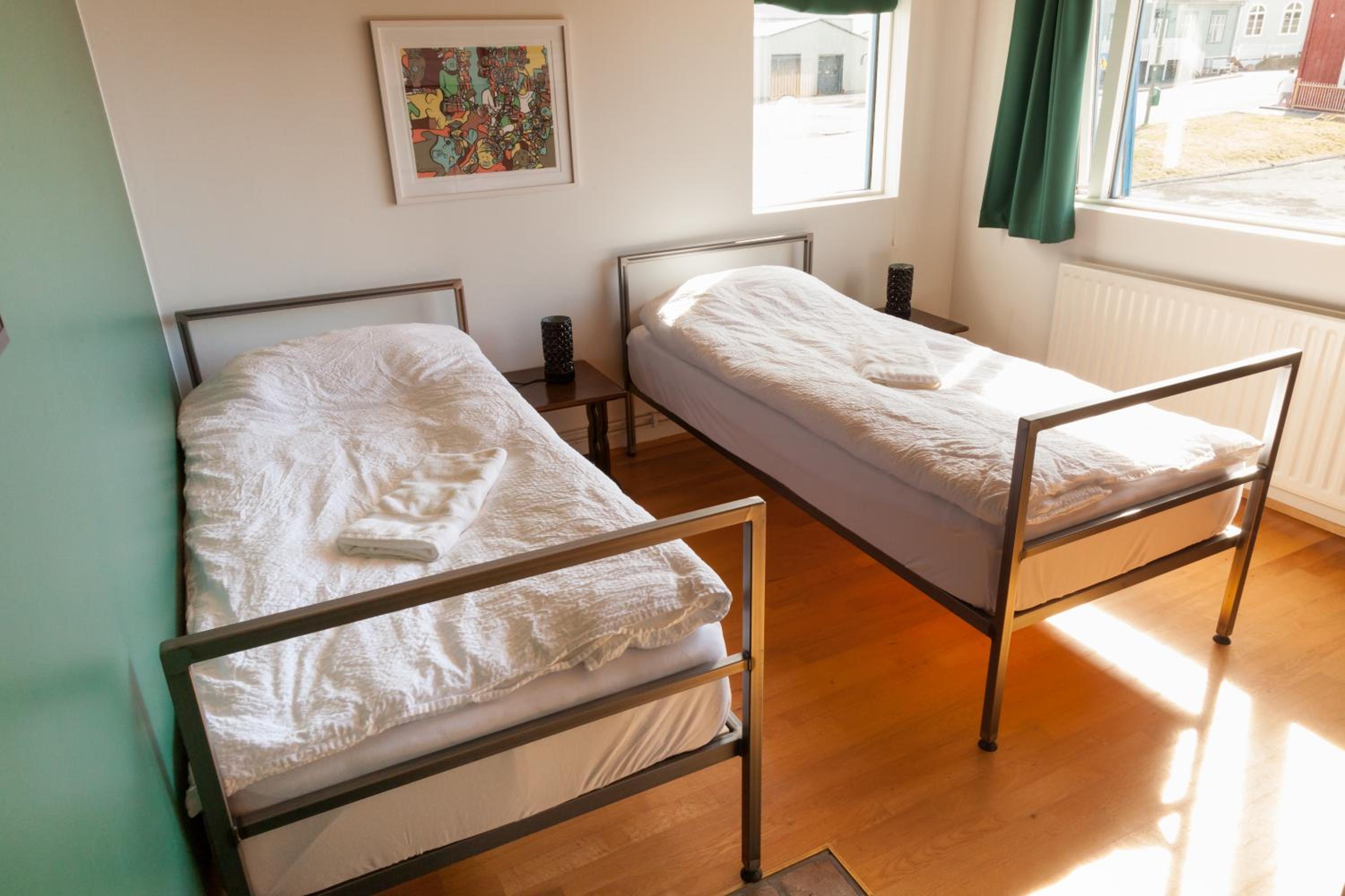Double or Twin Room with Shared Bathroom photo 1