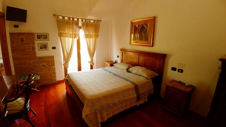 Deluxe Double Room with Balcony photo 1