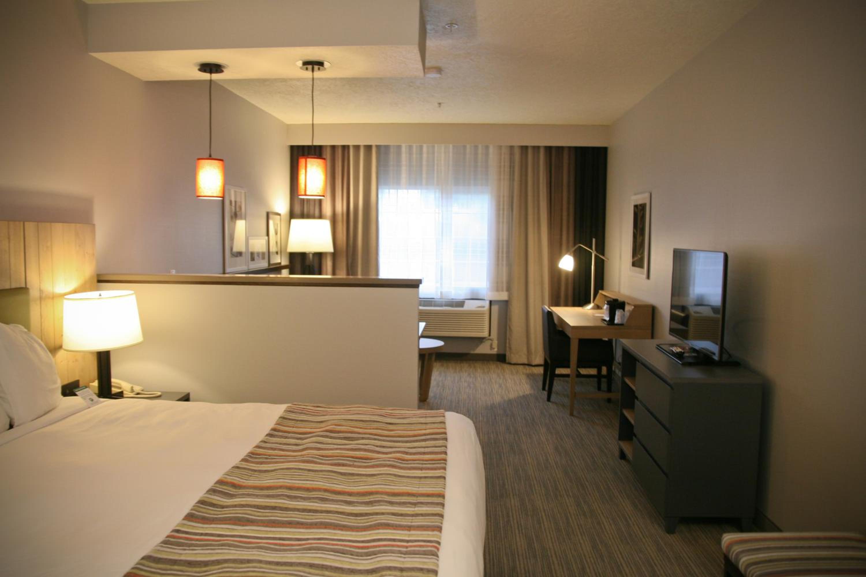 King Studio Suite photo 3