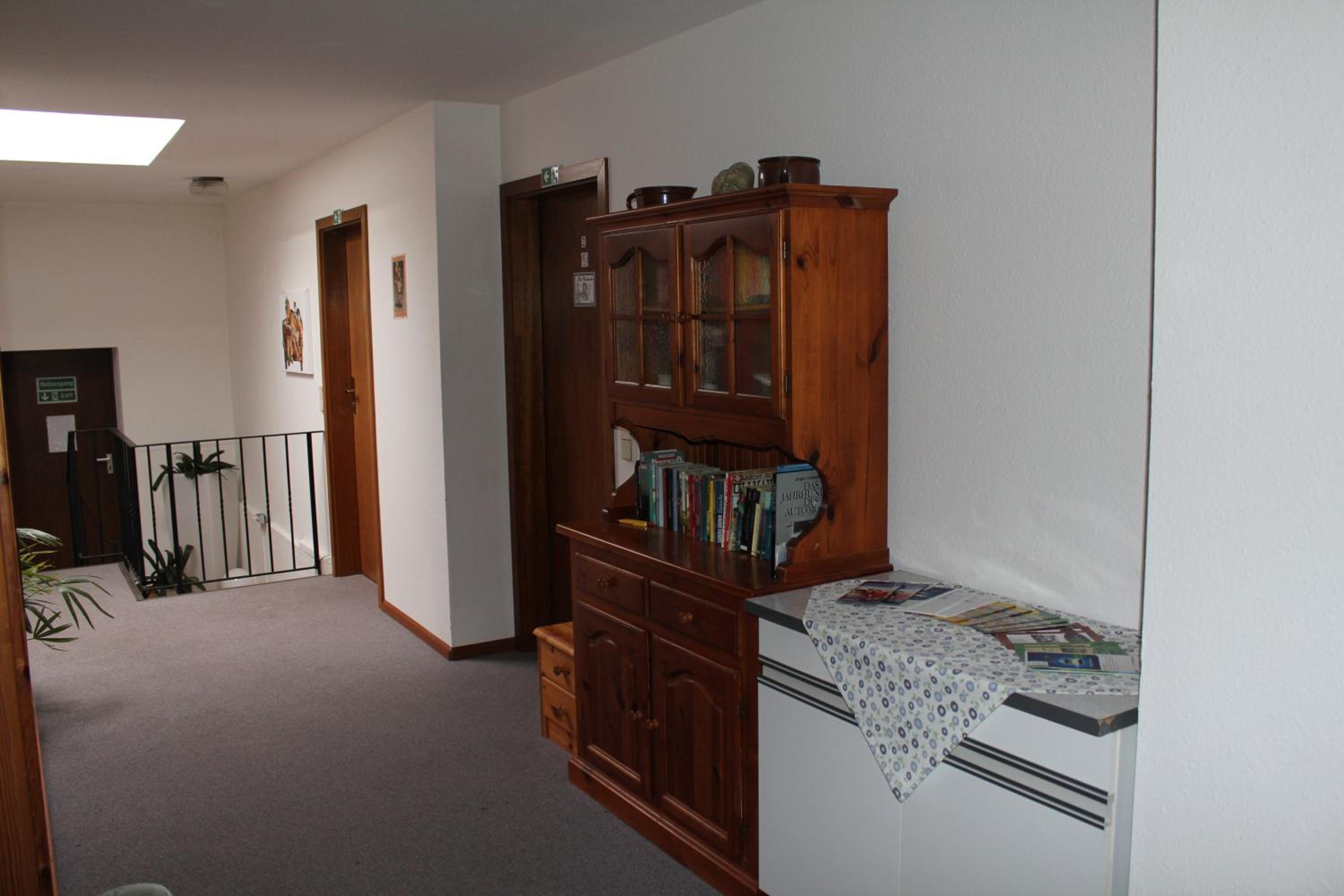 Quadruple Room with Private Bathroom - Photo 13