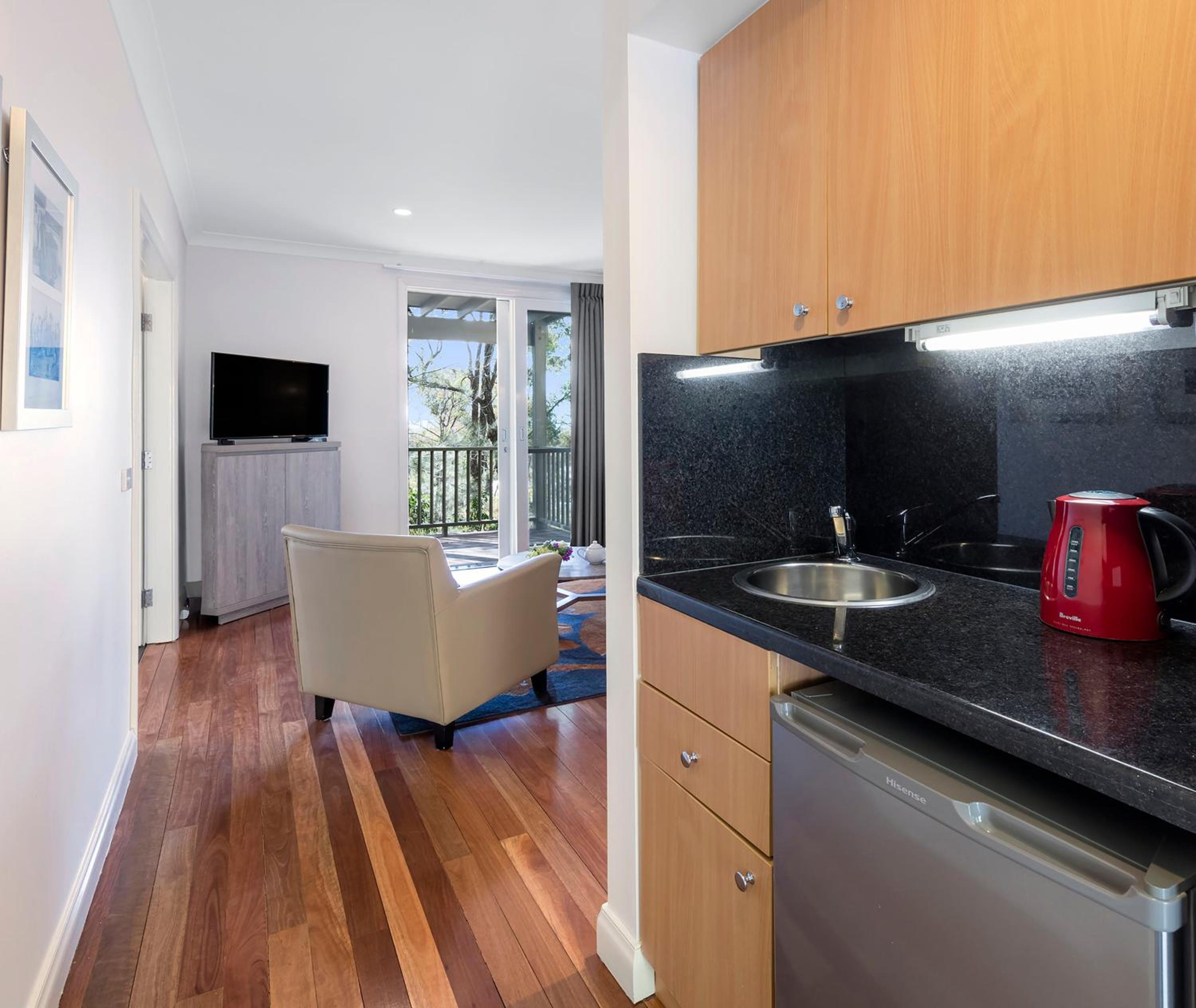 Premier One-Bedroom Villa - No Housekeeping - Photo 5