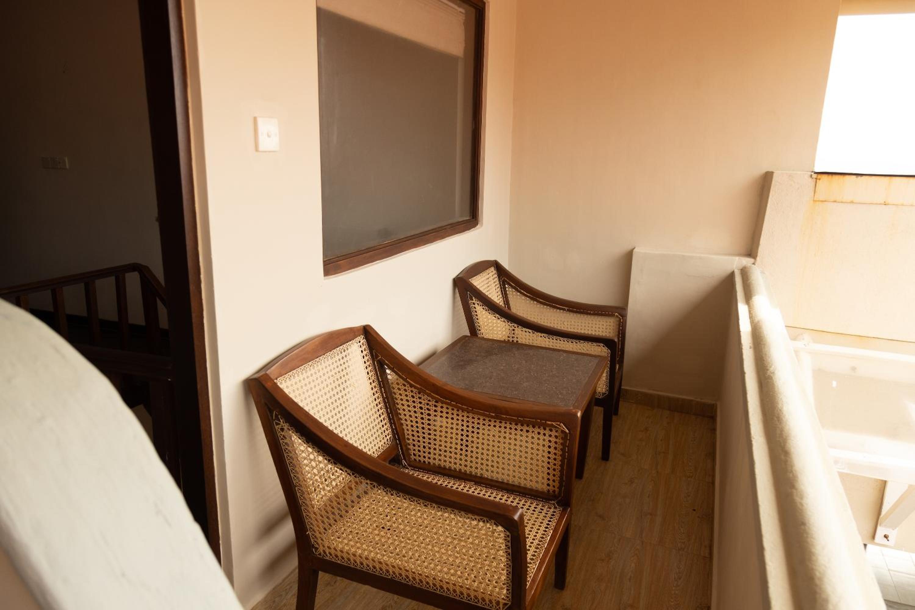 Standard Triple Room, photo 6
