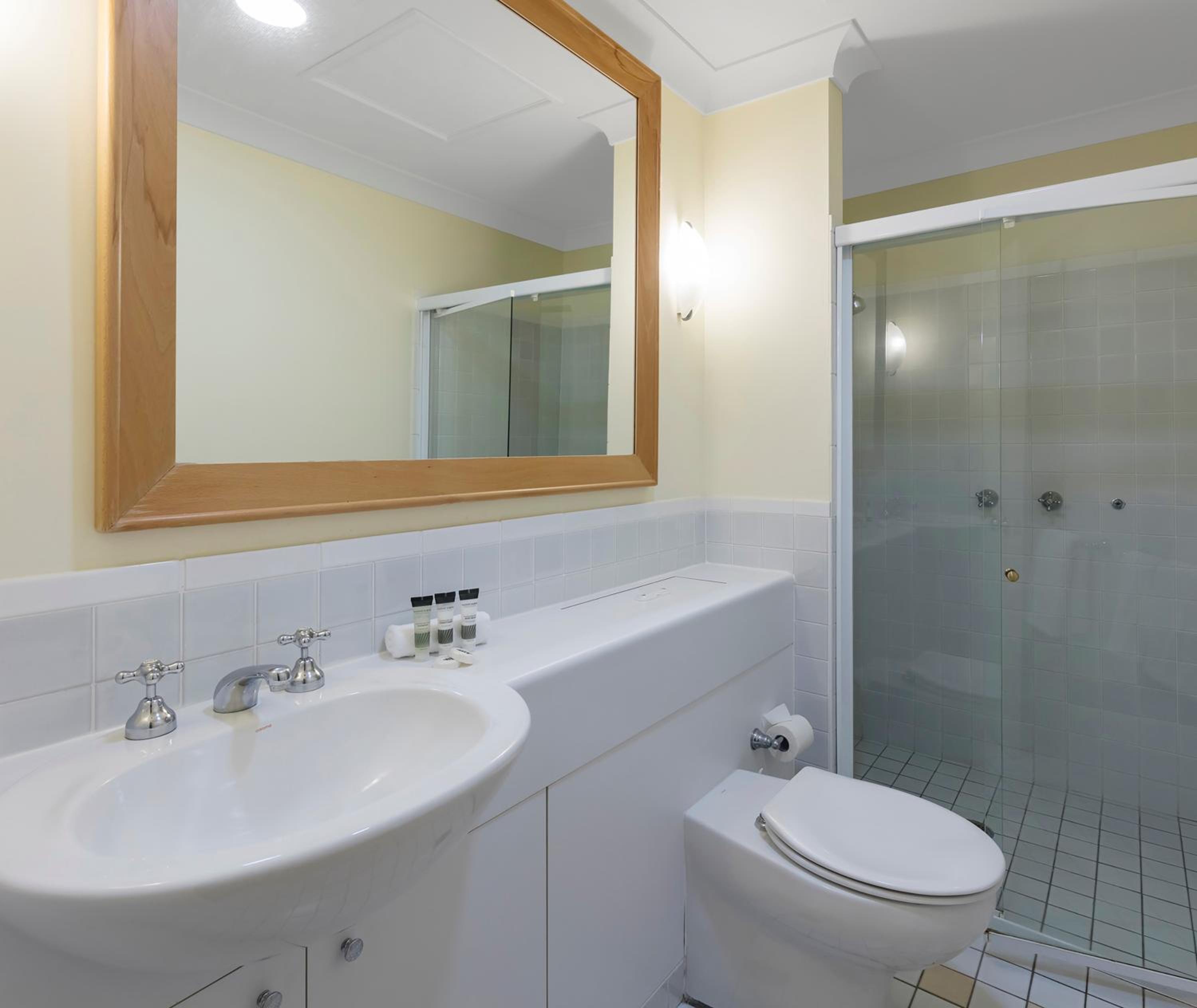 Two-Bedroom Villa - Photo 8