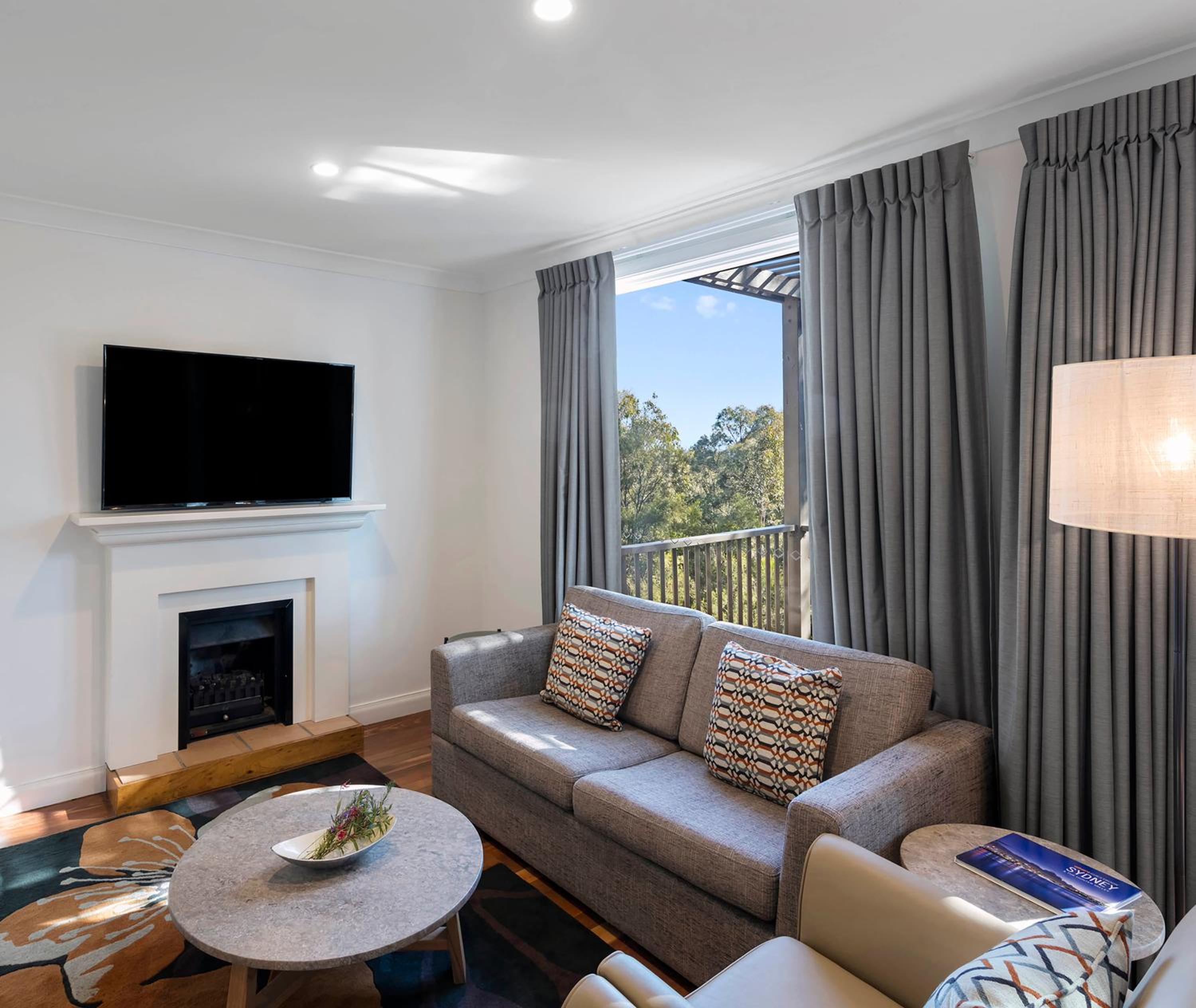 Premier Two-Bedroom Villa - No Housekeeping - Photo 9