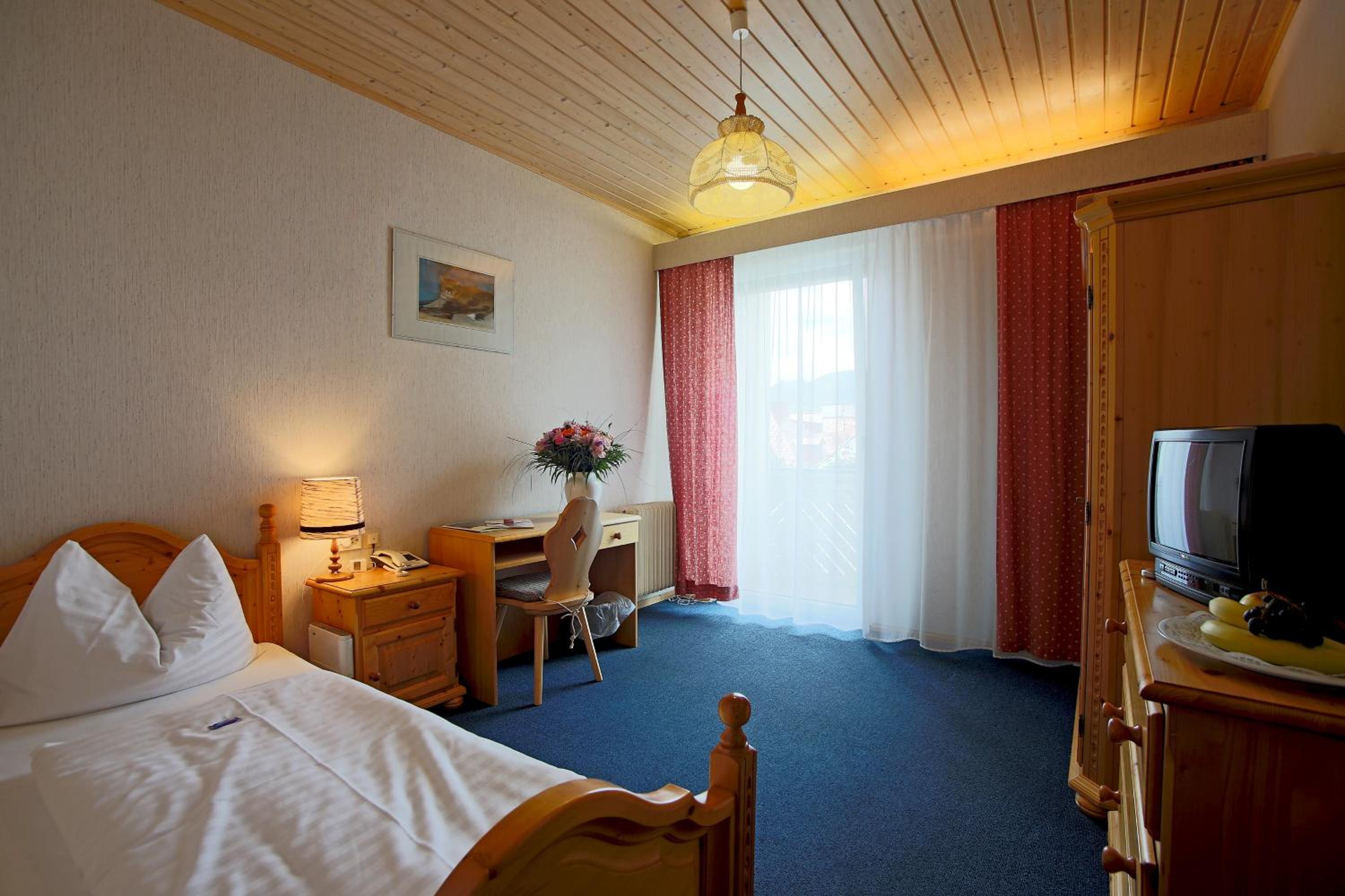 Budget Single Room