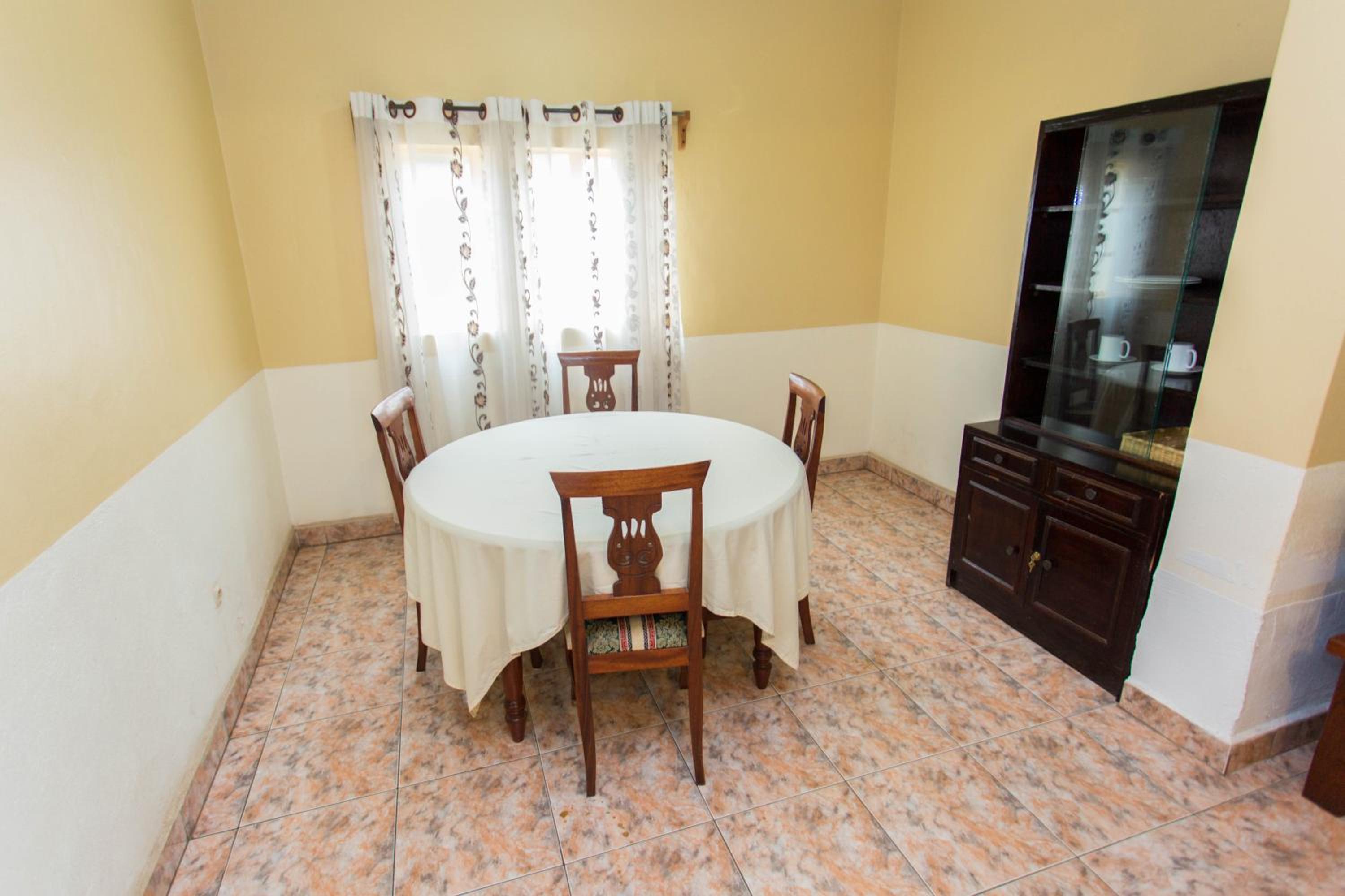 Three-Bedroom Apartment - Photo 3