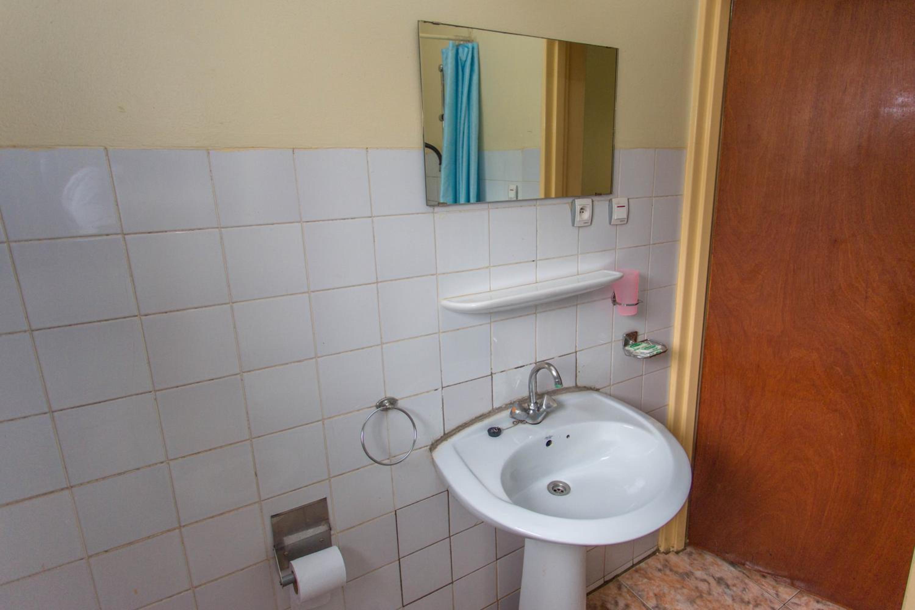 Two-Bedroom Apartment - Photo 3