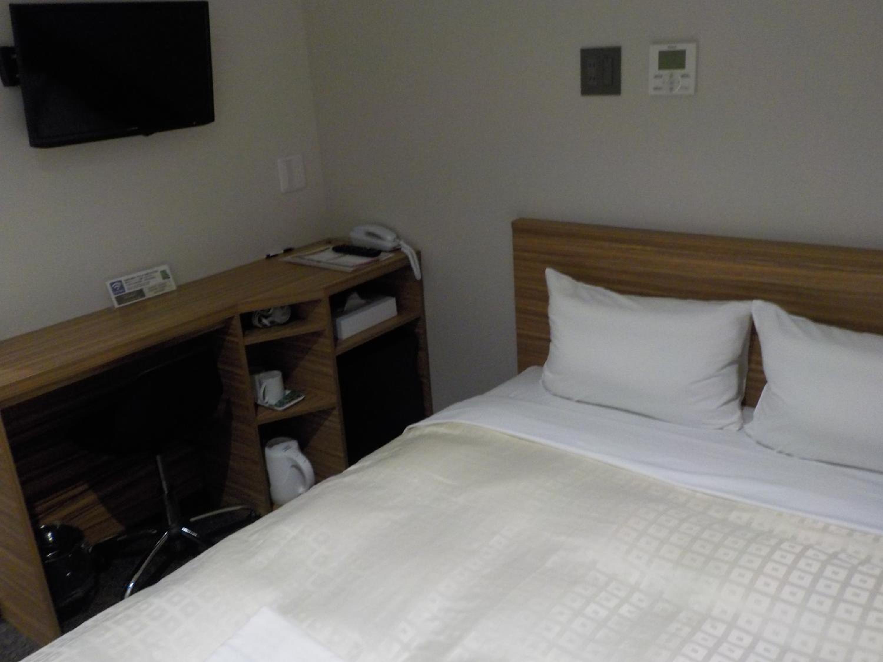 Double Room - Non-Smoking  - Photo 3