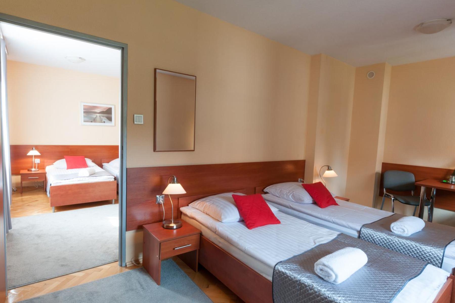 Premium Quadruple Room - Photo 1