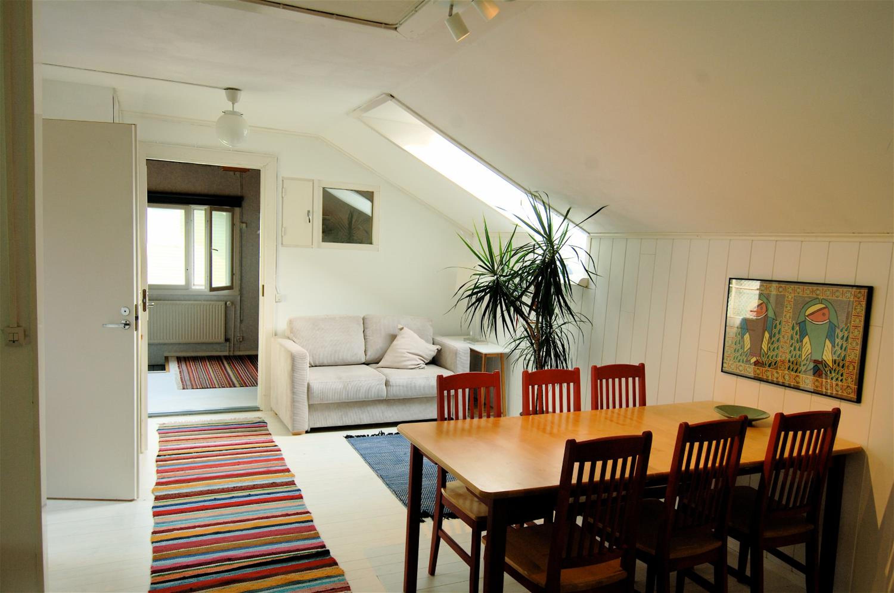 Two-Bedroom Apartment - Photo 20