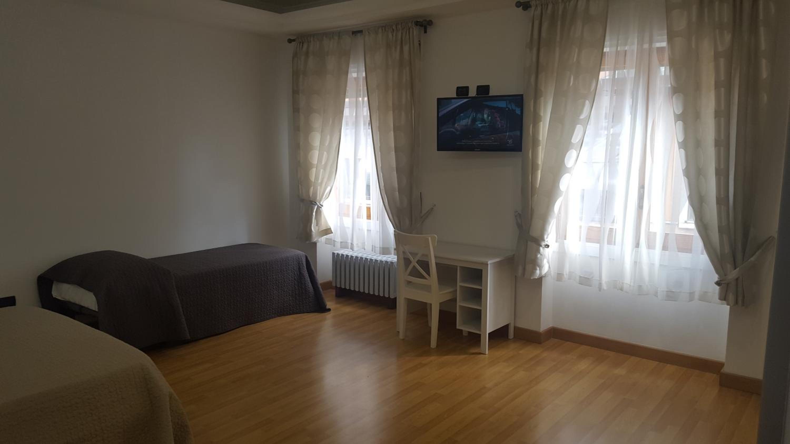 Quadruple Room - Photo 1