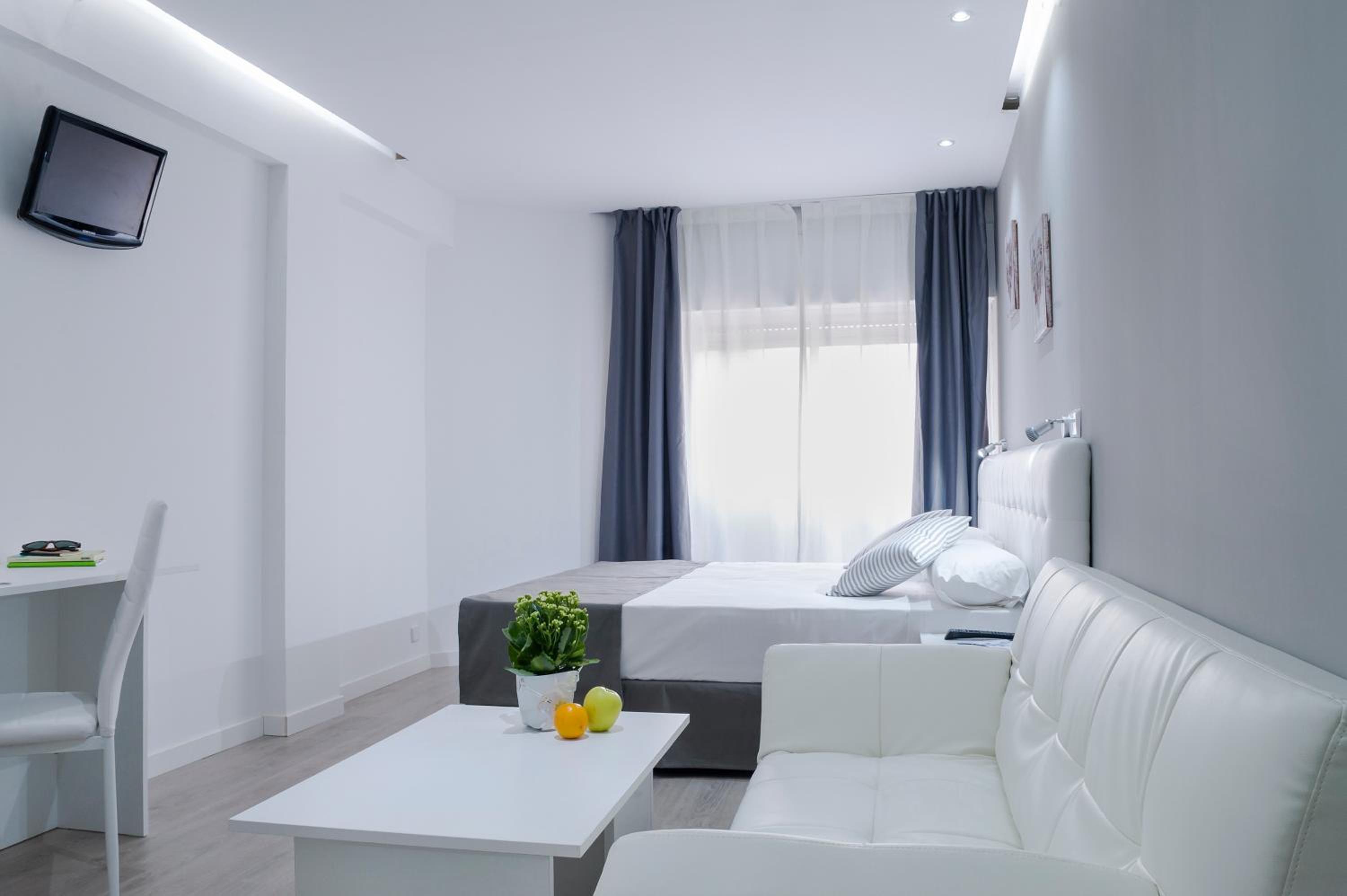 Superior Double Room - Photo 8