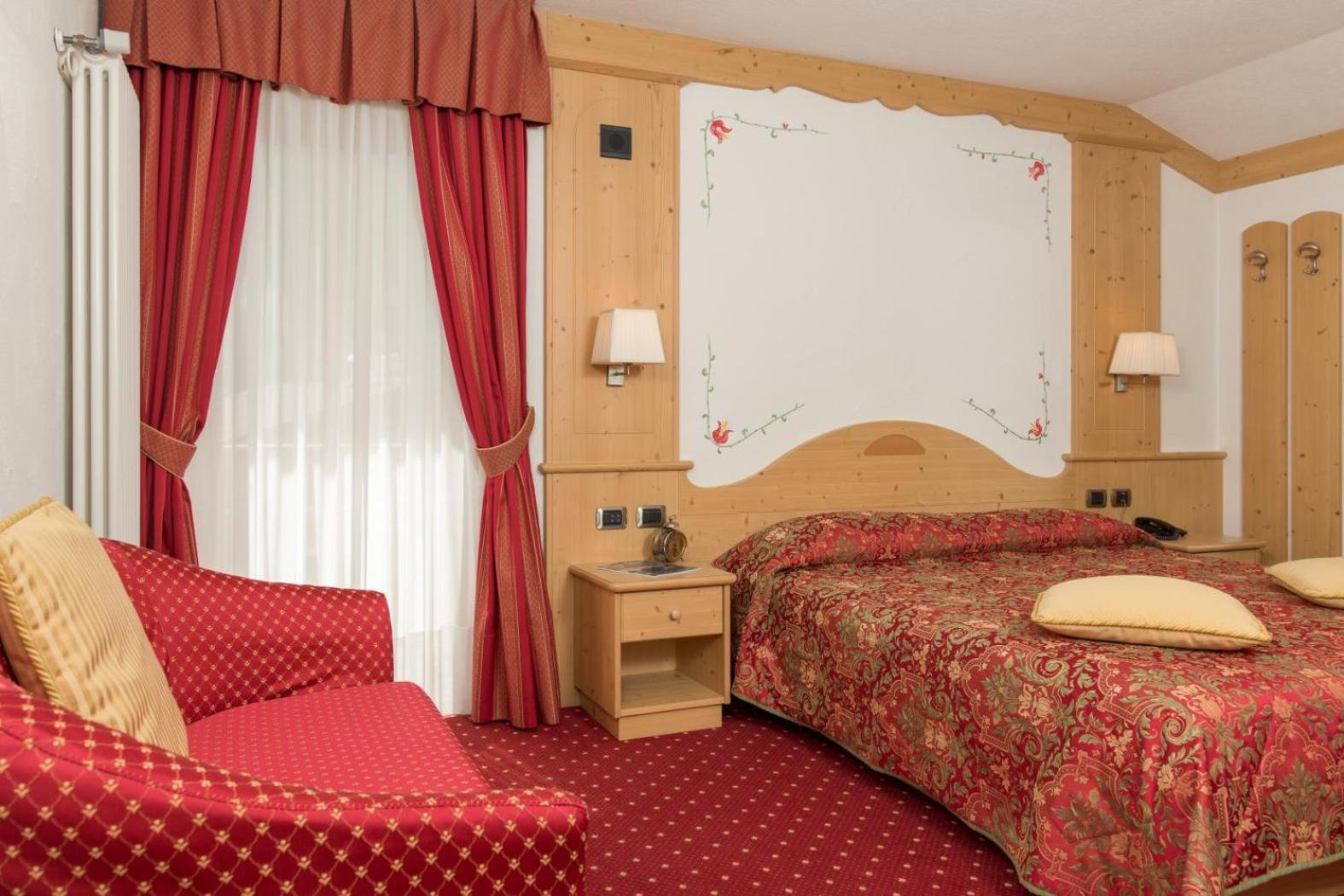 Superior Double or Twin Room photo 1