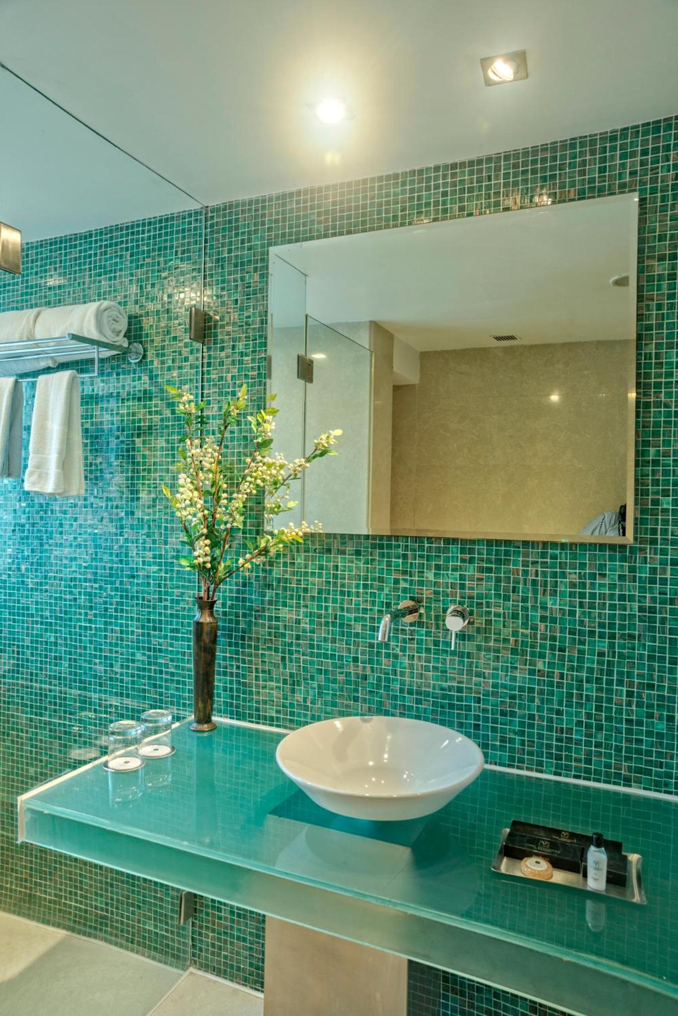 Designer Room - Photo 2