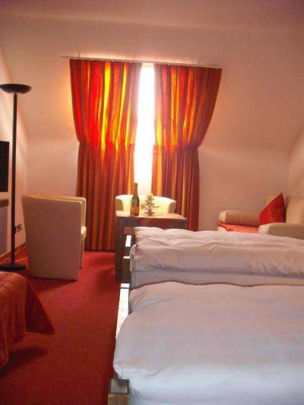Double Room - Photo 3