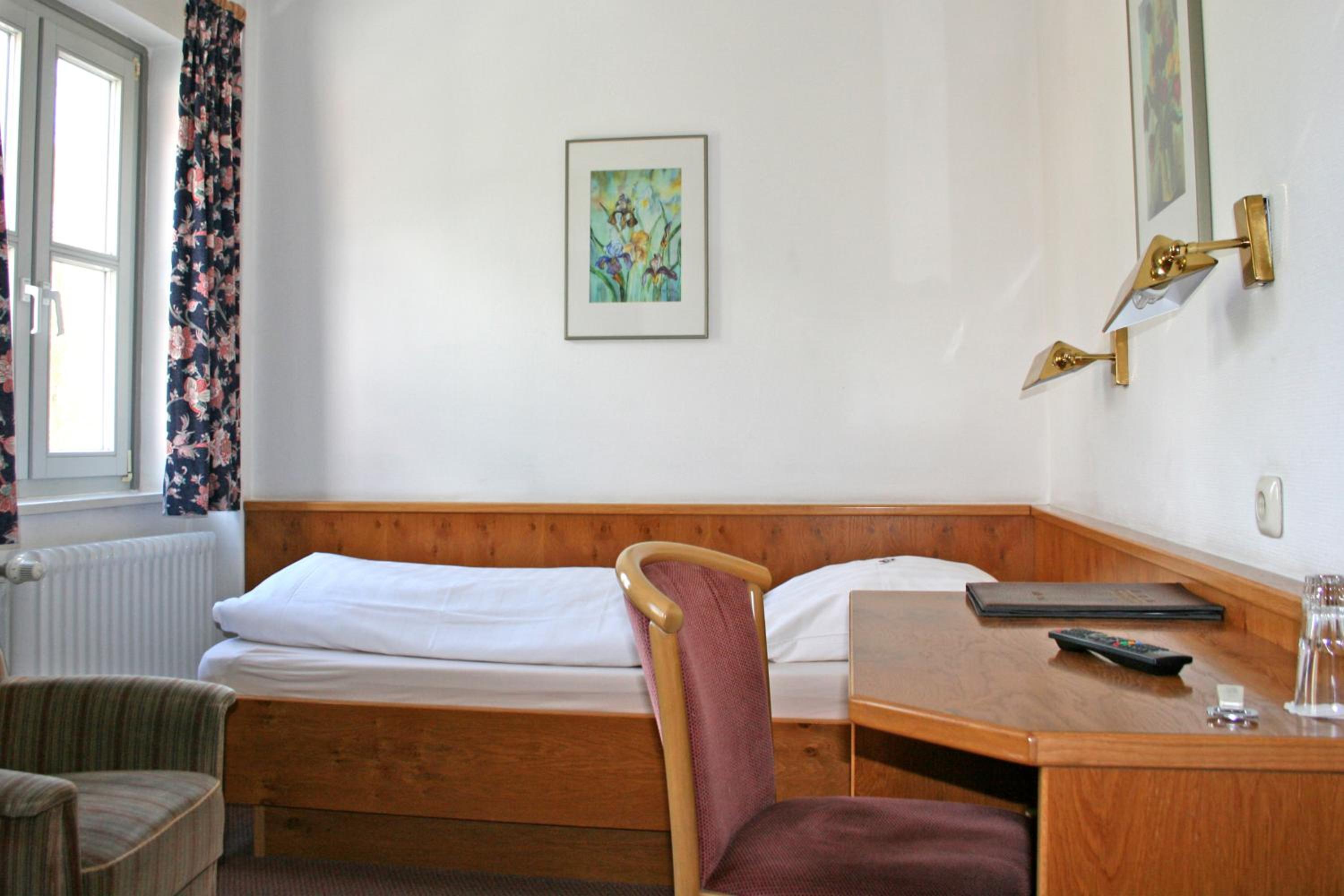 Standard Single Room photo 3