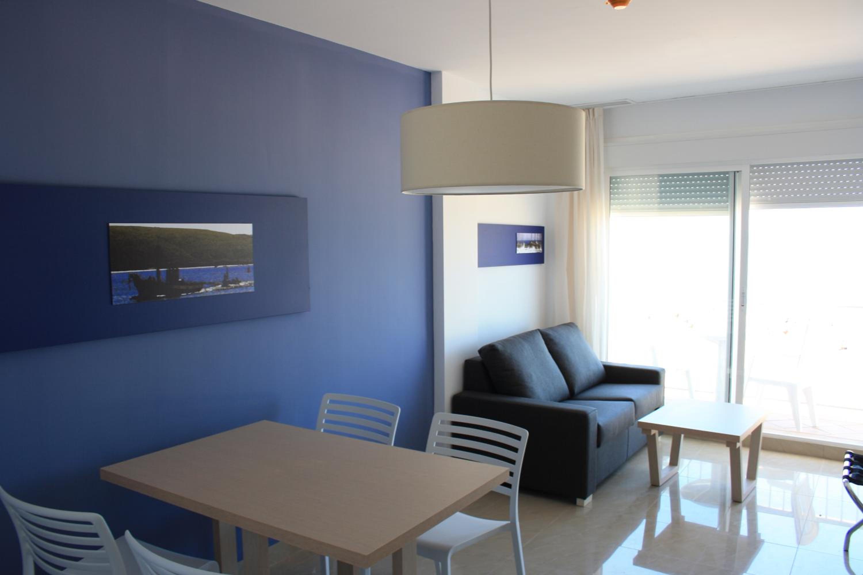 Departamento de dos habitaciones - Planta baja