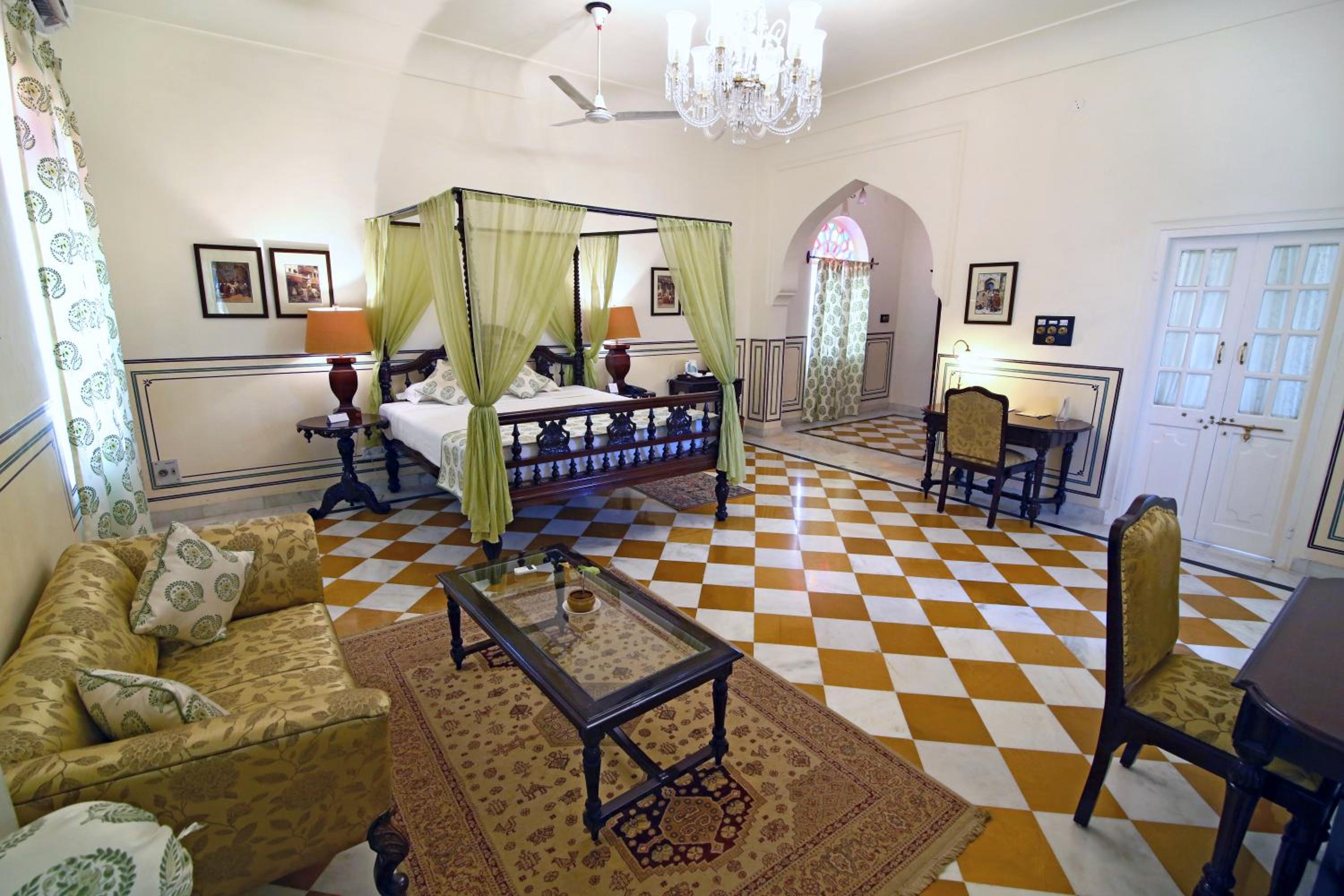 Super Deluxe Double Room - Photo 10