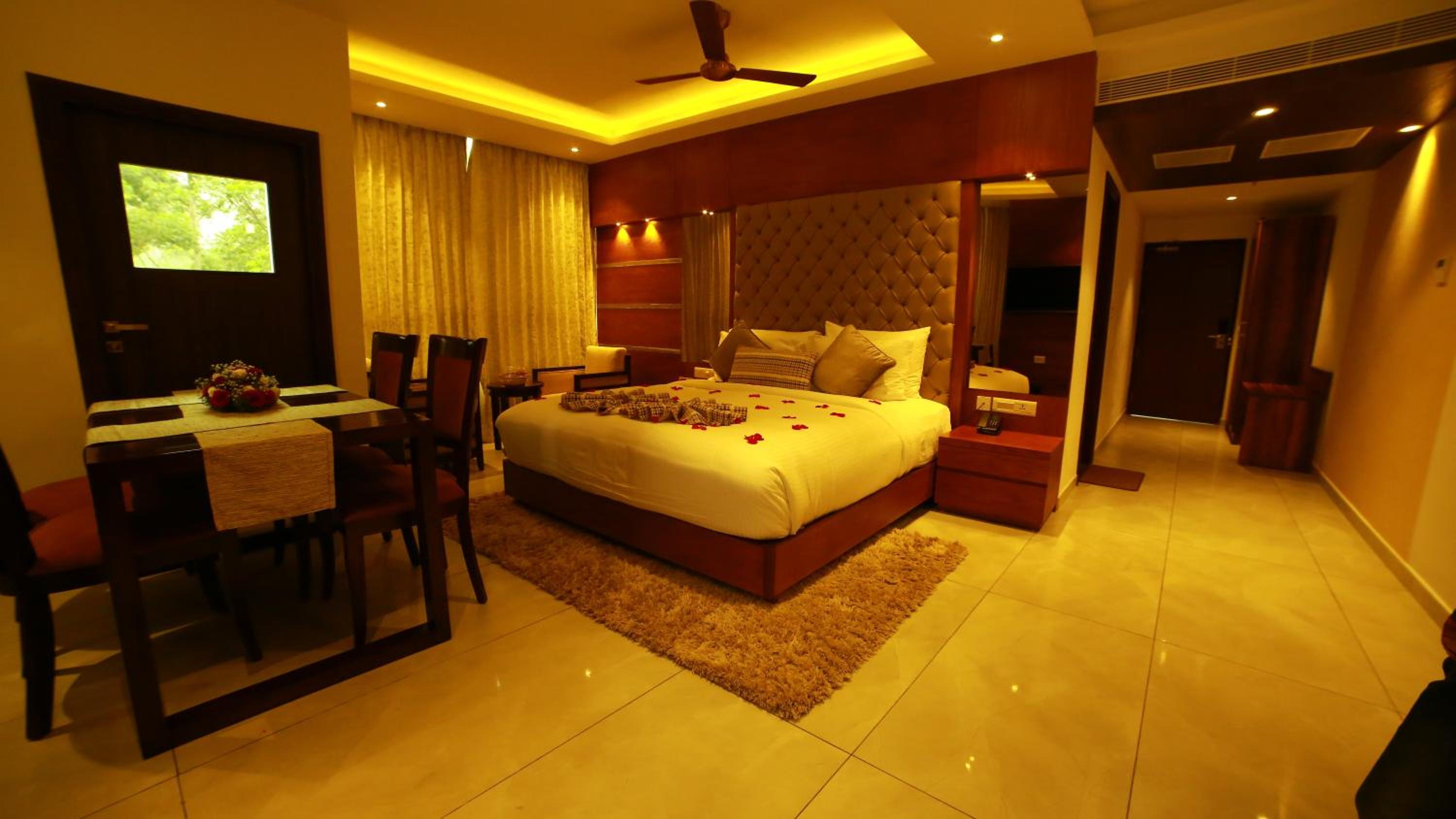 Superior King Room