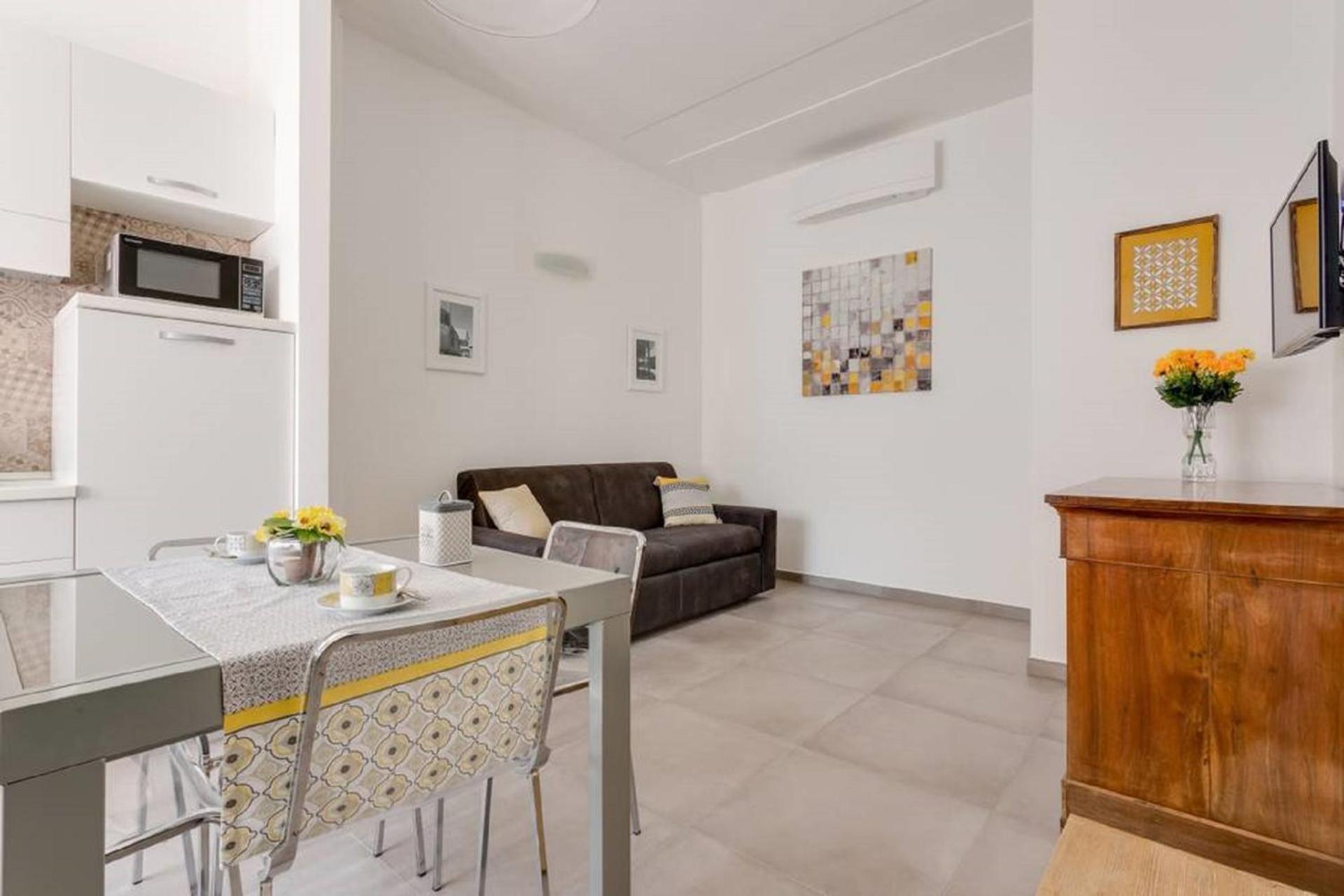 One-Bedroom House photo 2