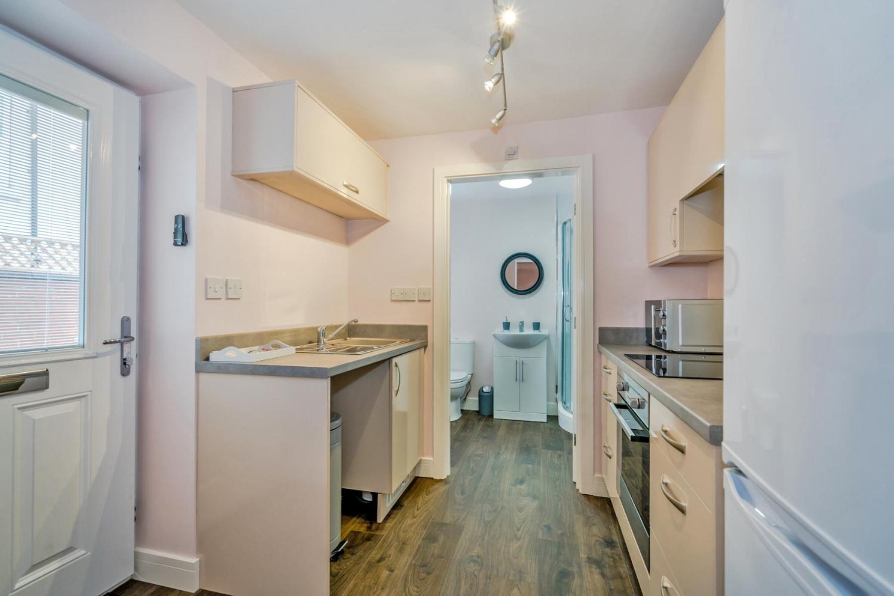Apartment - Ground Floor photo 2