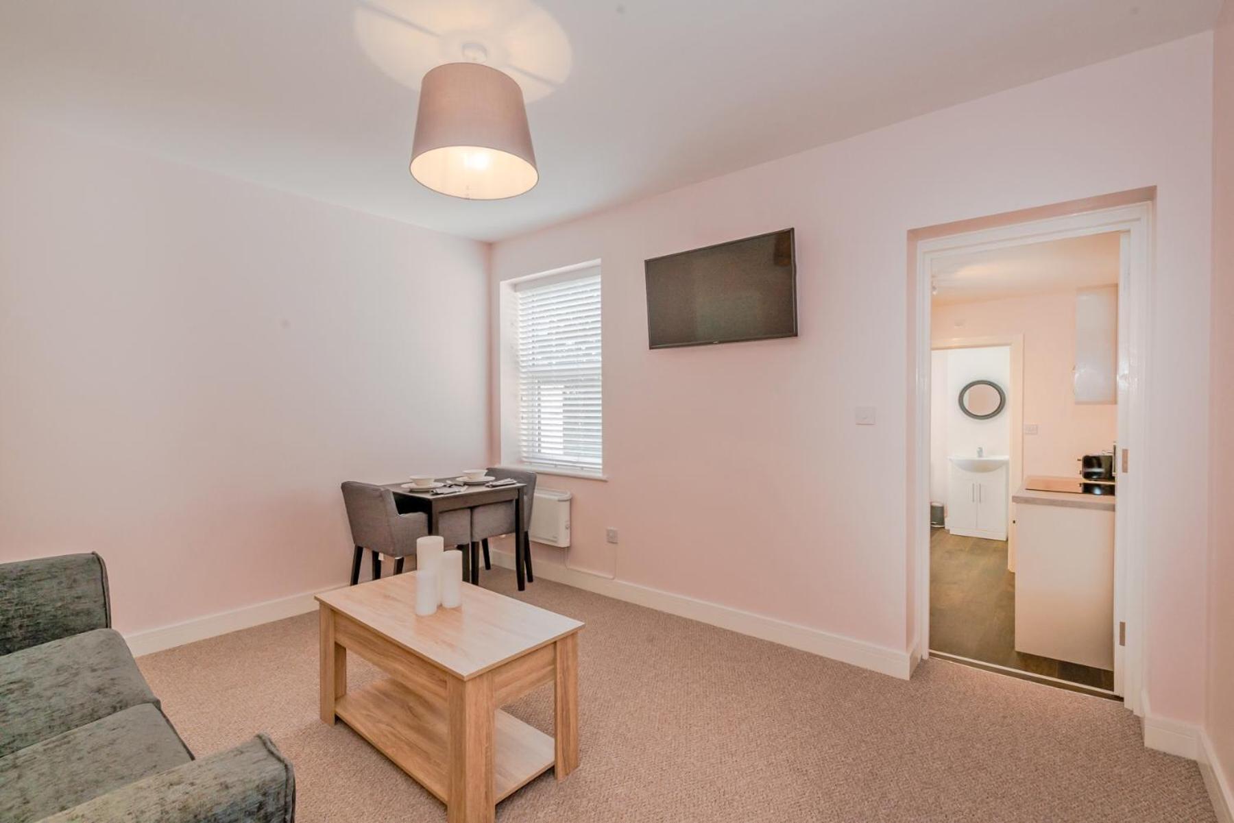 One-Bedroom Apartment