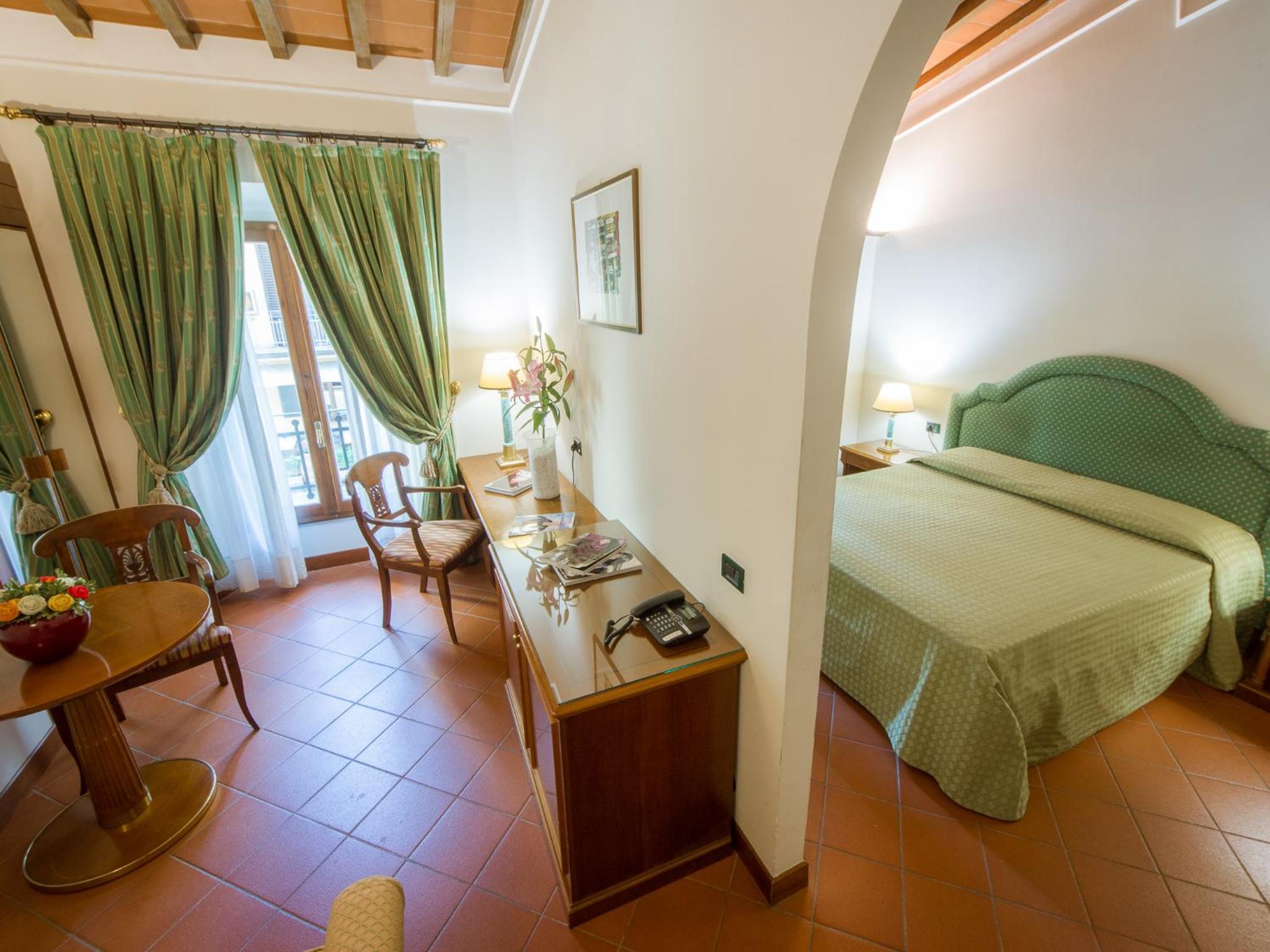 Comfort Double Room with Bathtub photo 3