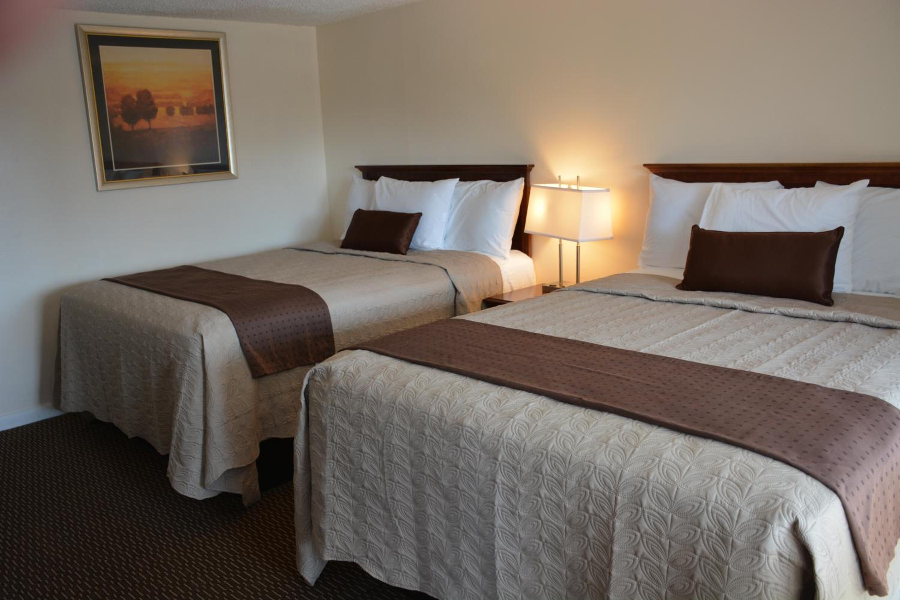 Queen Room - Photo 5