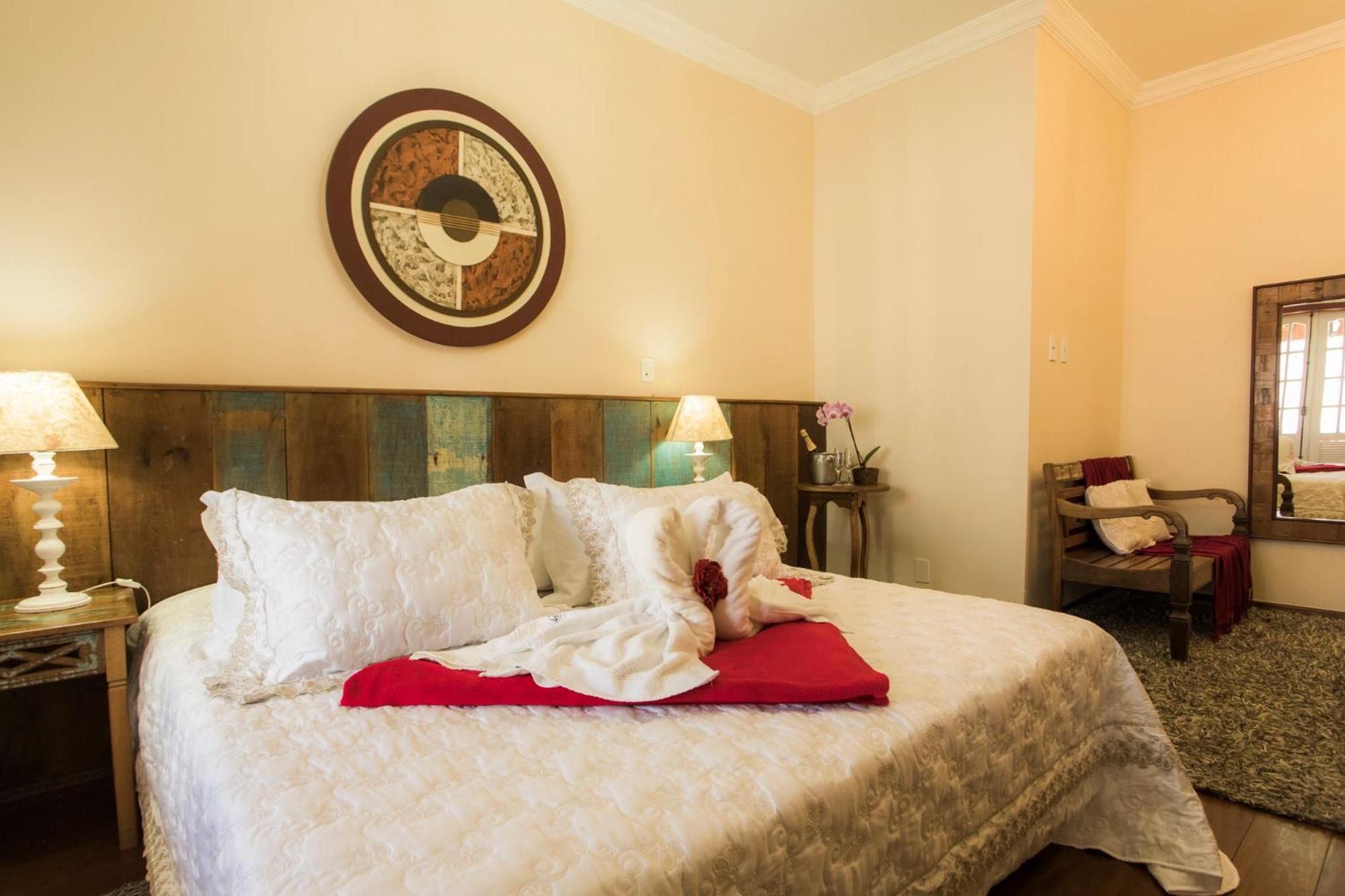 King Suite with Spa Bath photo 3