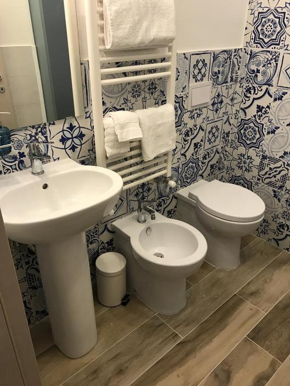 Large Single Room photo 2