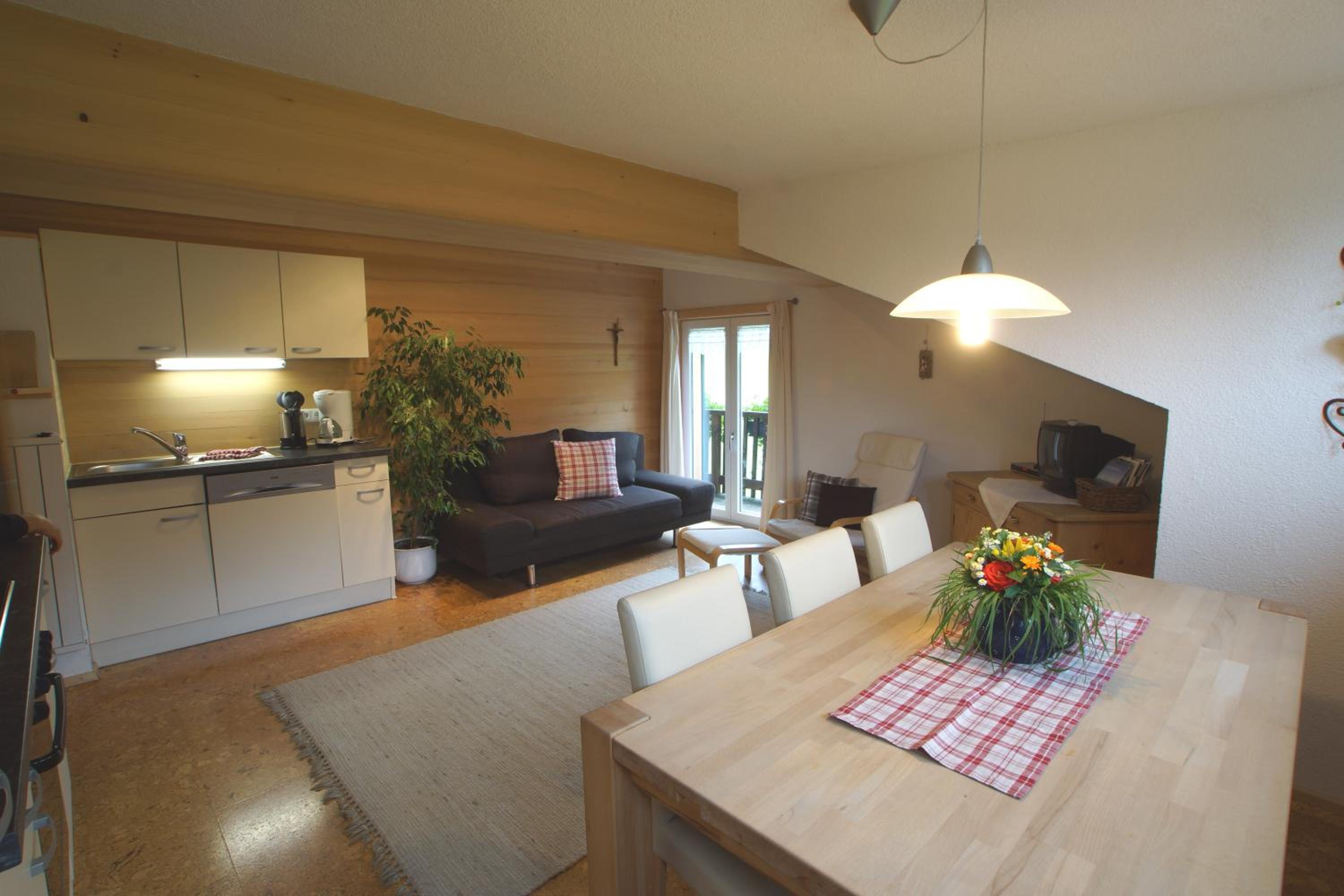 Two-Bedroom Apartment with Garden View photo 2