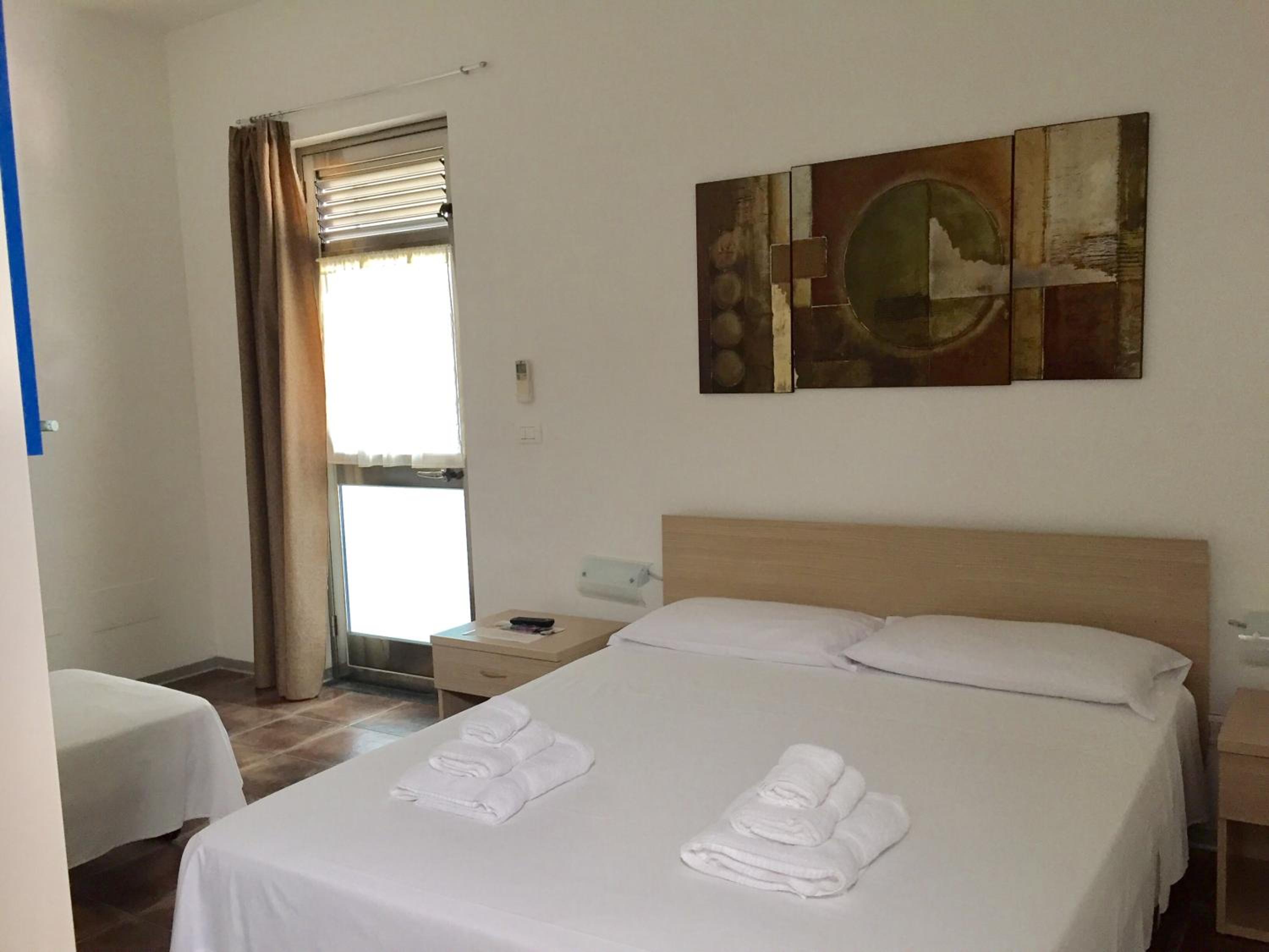 Economy Quadruple Room photo 1