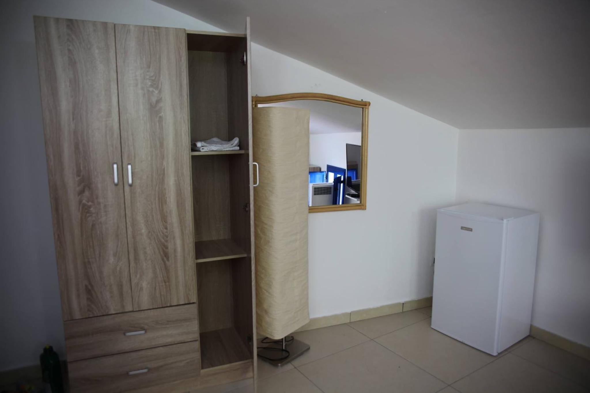 Apartment - Split Level - Photo 56