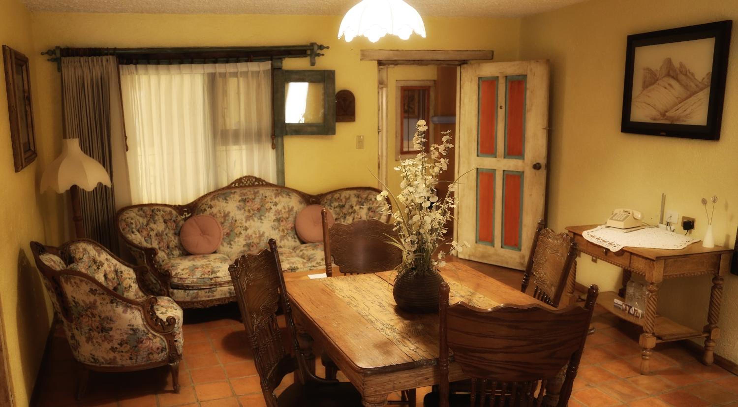 Two-Bedroom Suite - Photo 19