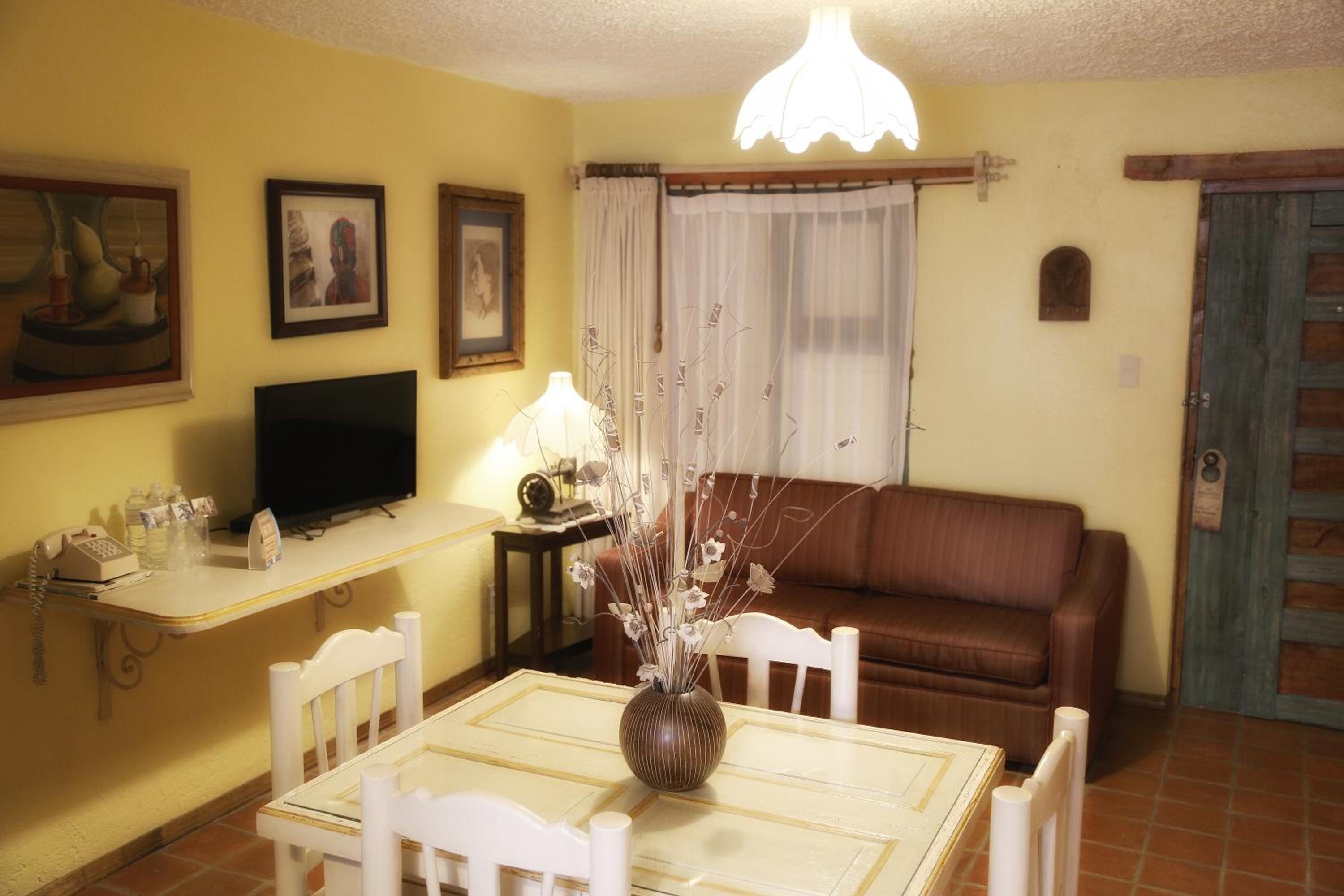 Two-Bedroom Suite - Photo 12