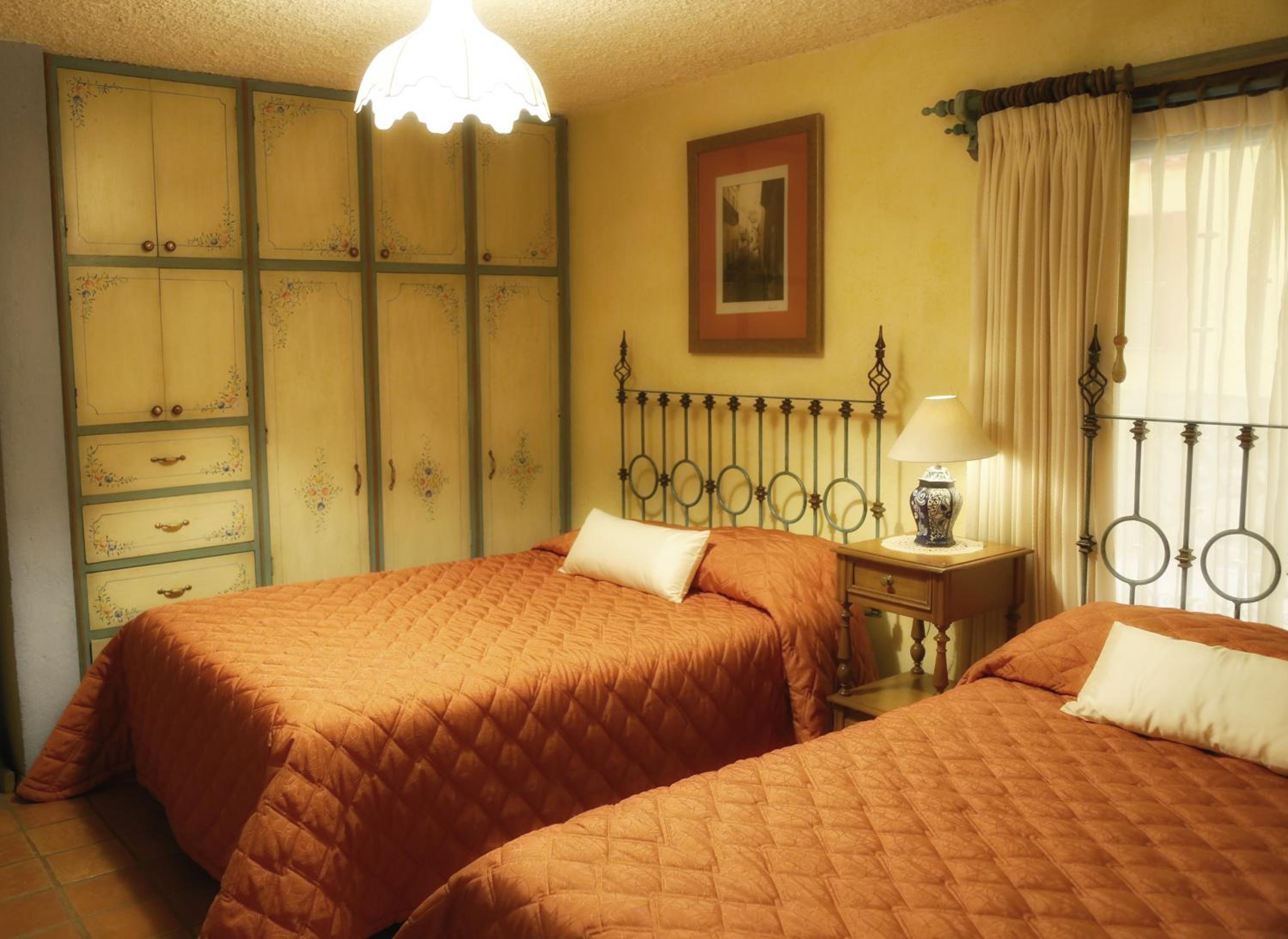 Two-Bedroom Suite - Photo 15