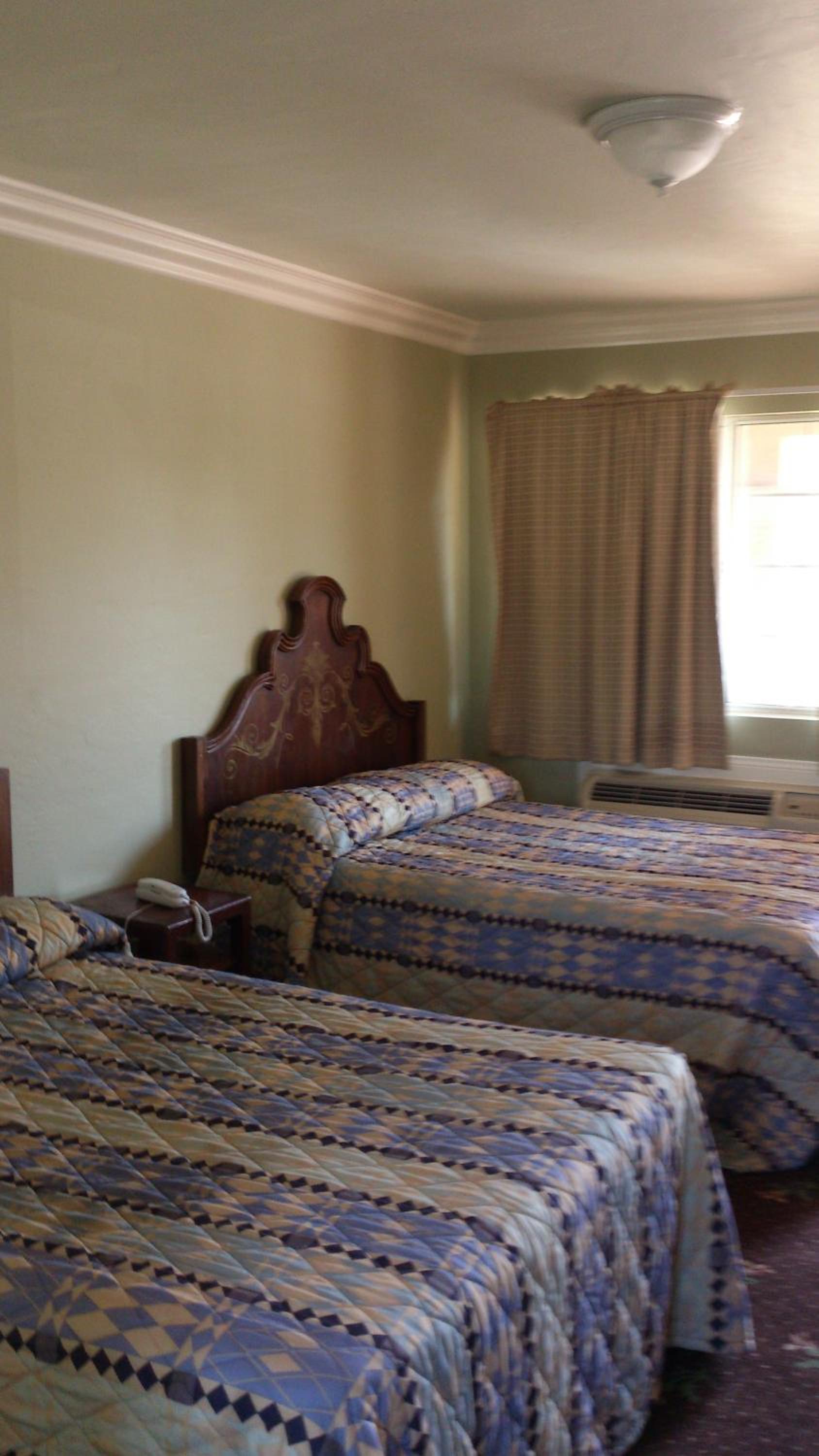 Double Room with Two Double Beds photo 1
