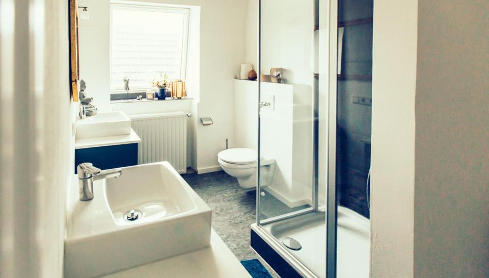 Double Room with Shared Bathroom photo 2