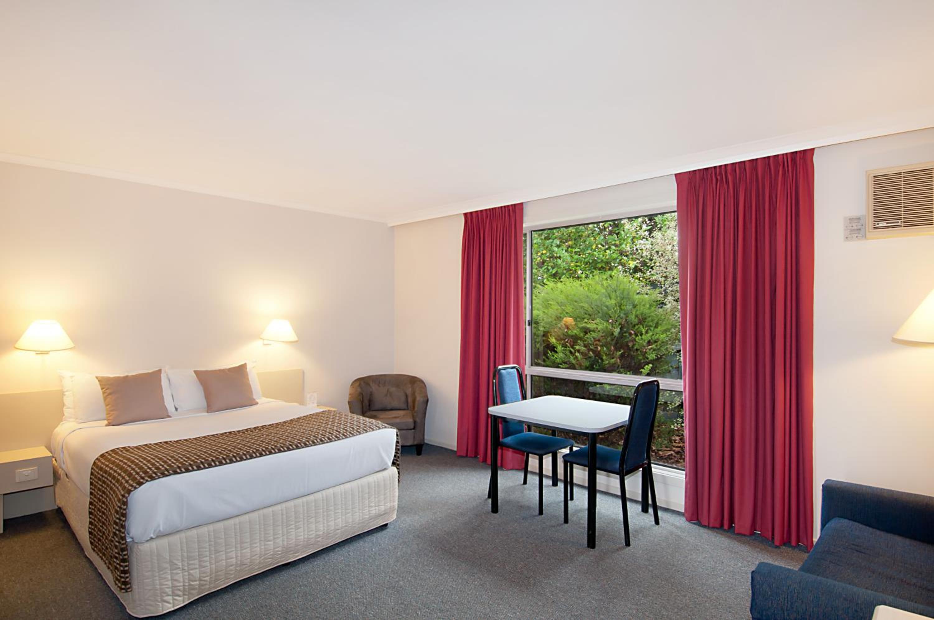 Executive Queen Room with Spa Bath  - Photo 4