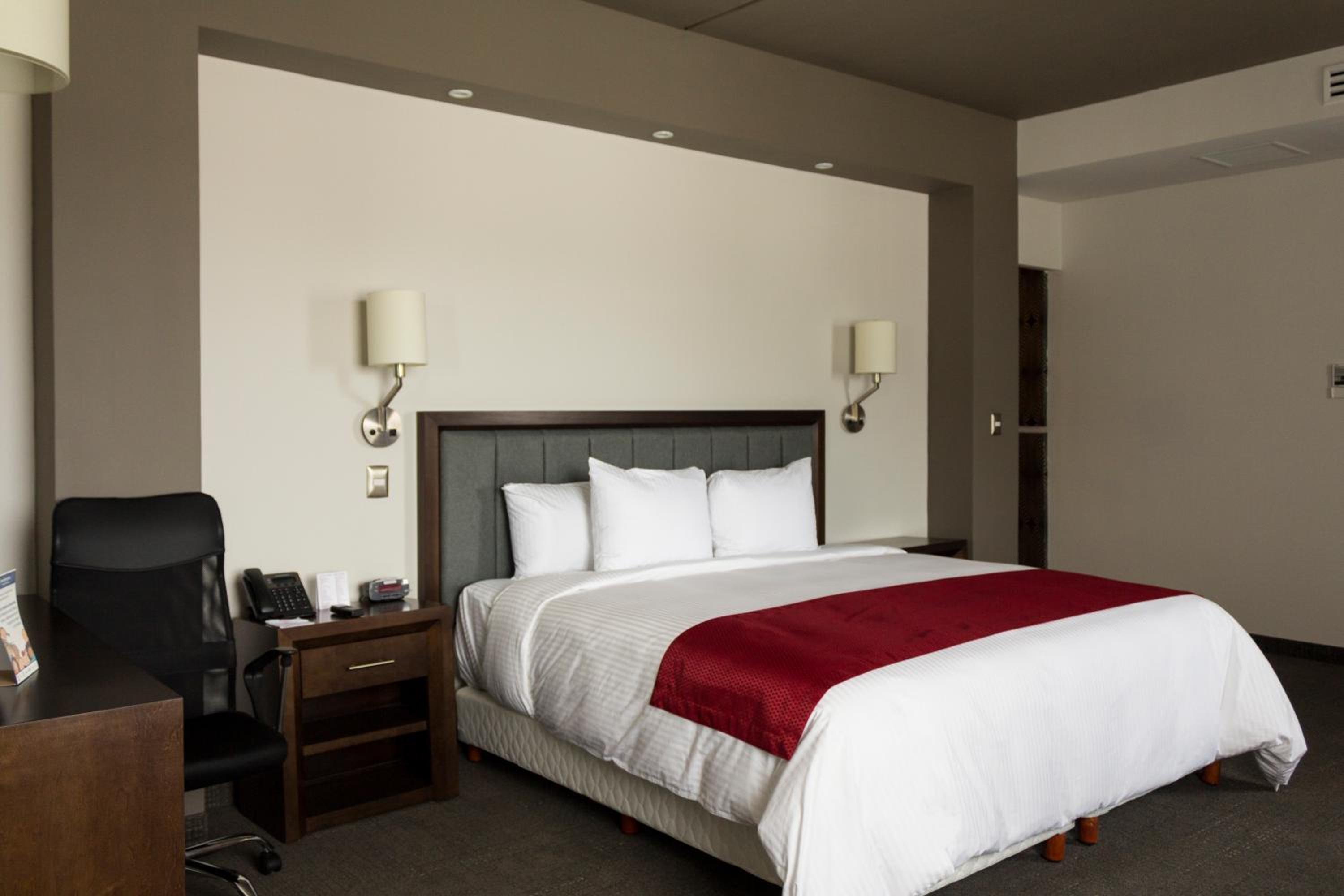King Suite with Whirlpool - Second Floor