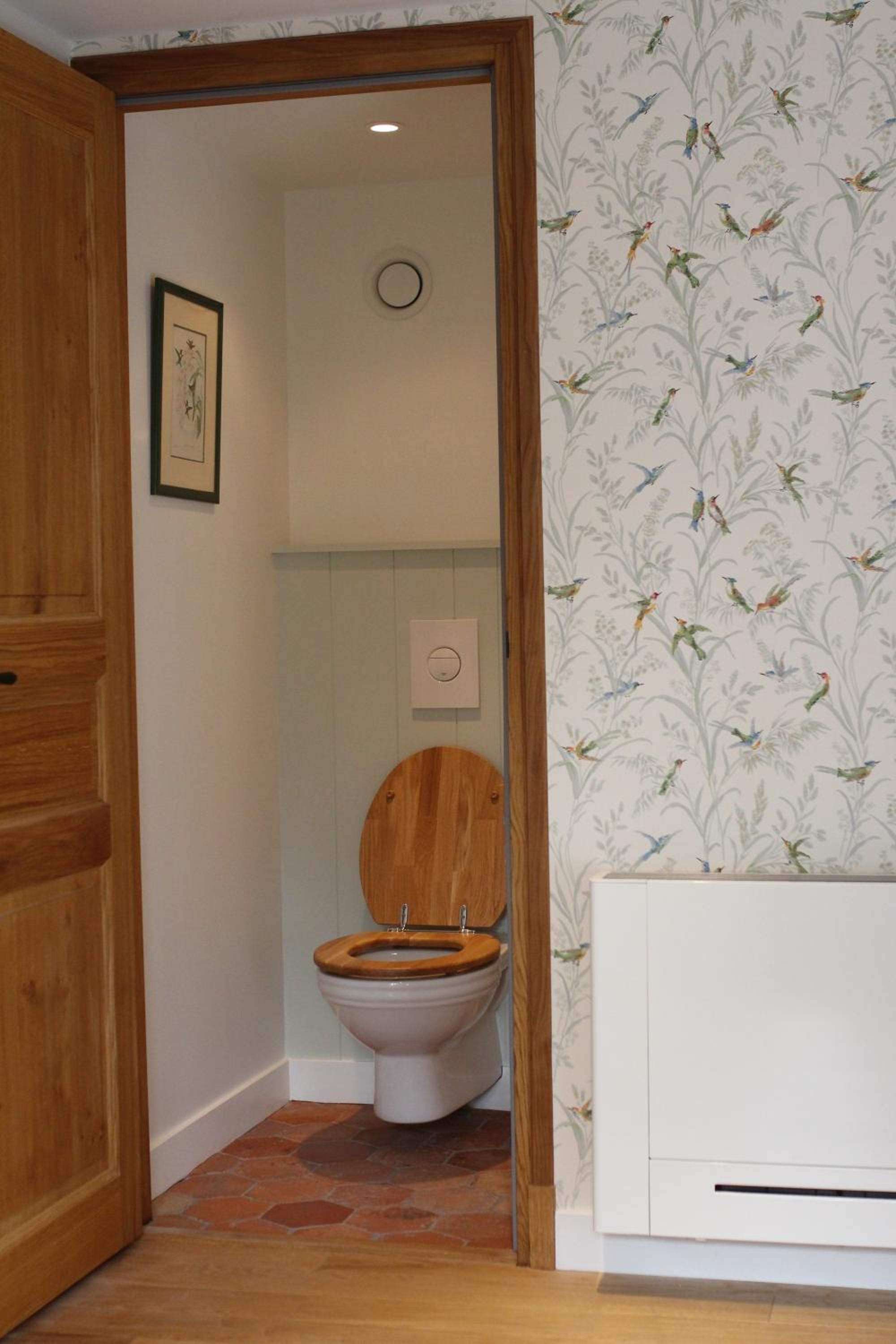 Deluxe Queen Room - Photo 5