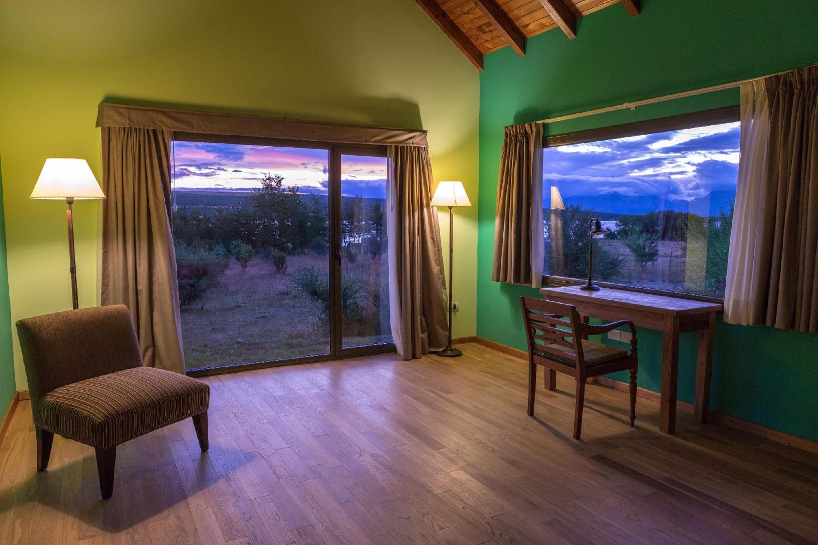 Suite with Lake View photo 2