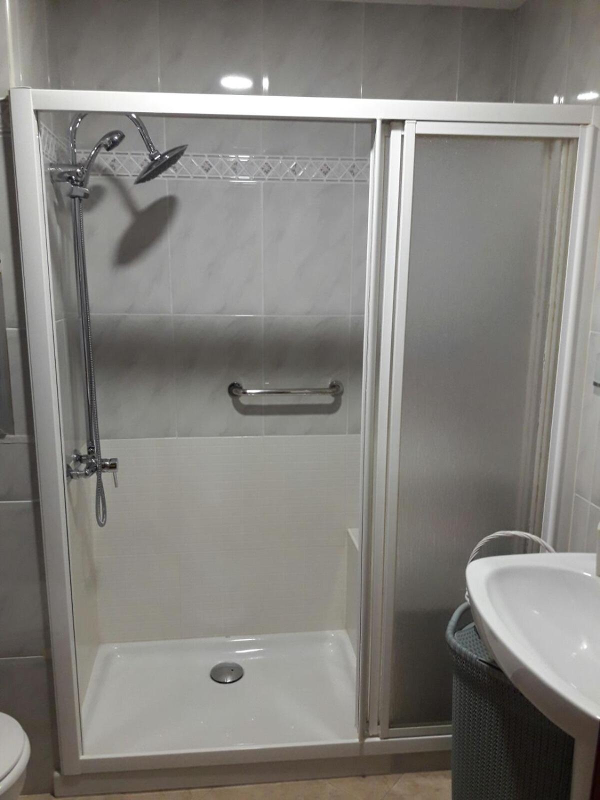 Three-Bedroom Apartment - Photo 6