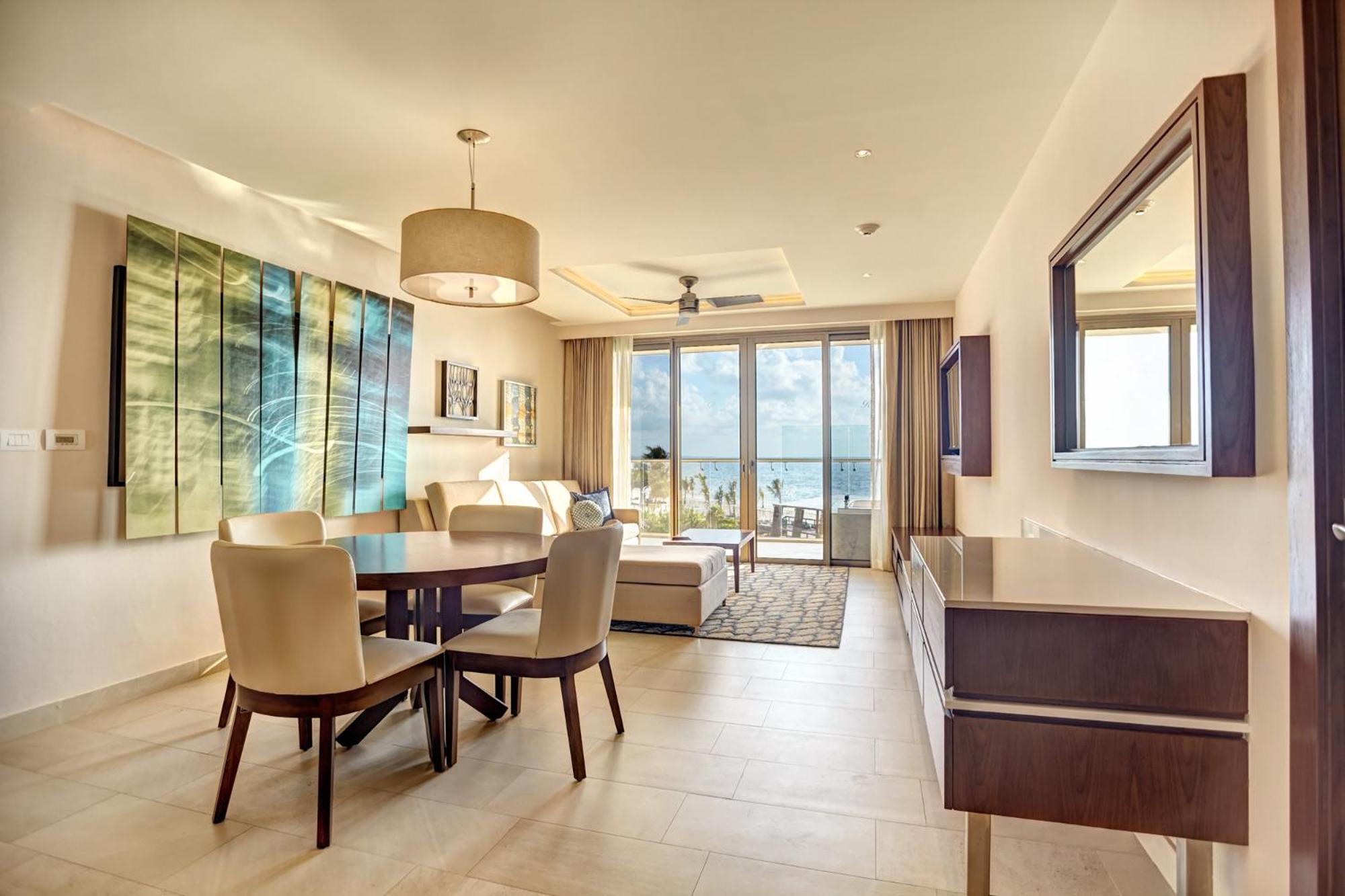 Luxury Presidential one Bedroom Suite Ocean View photo 3