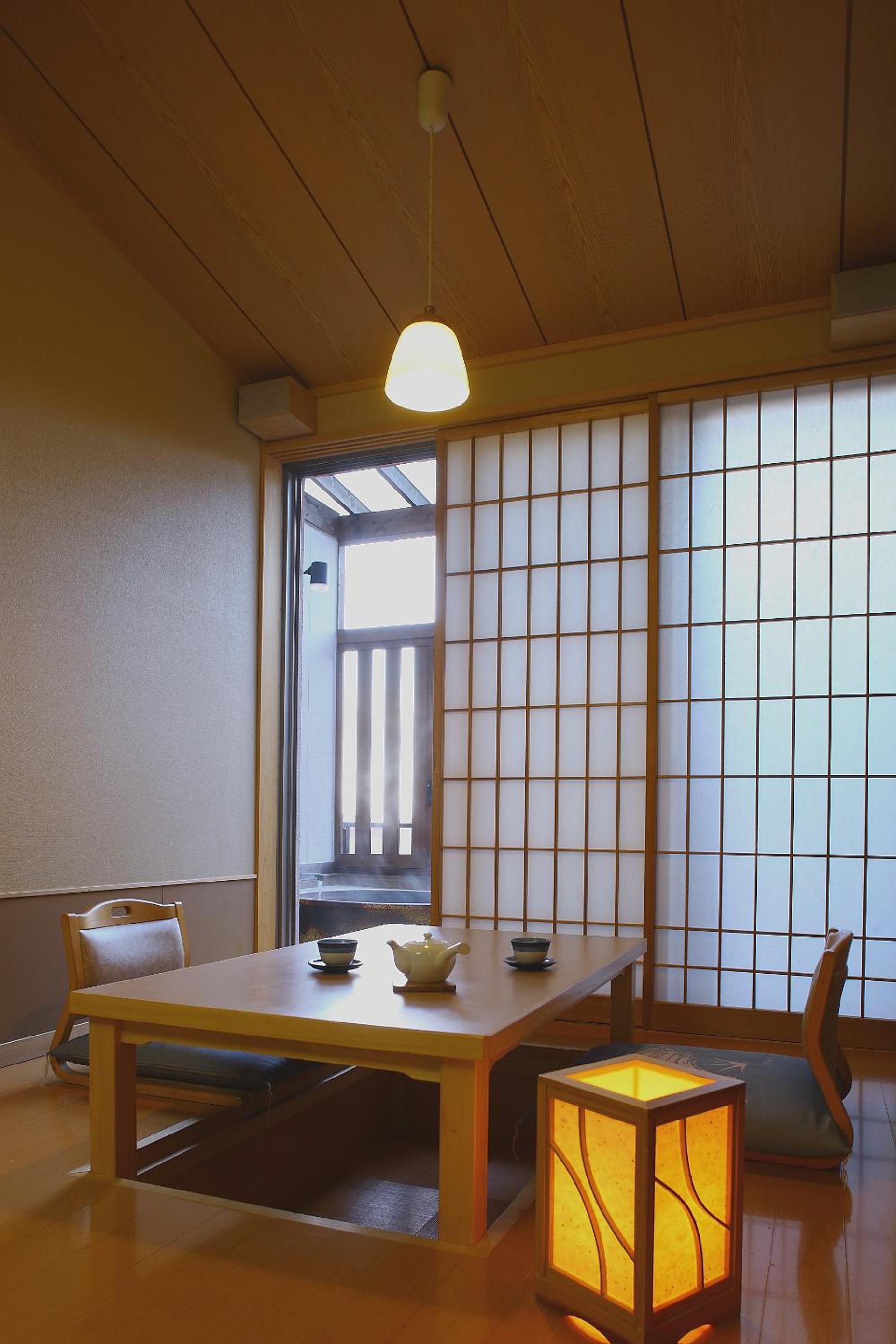Quadruple Room with Private Bathroom photo 2