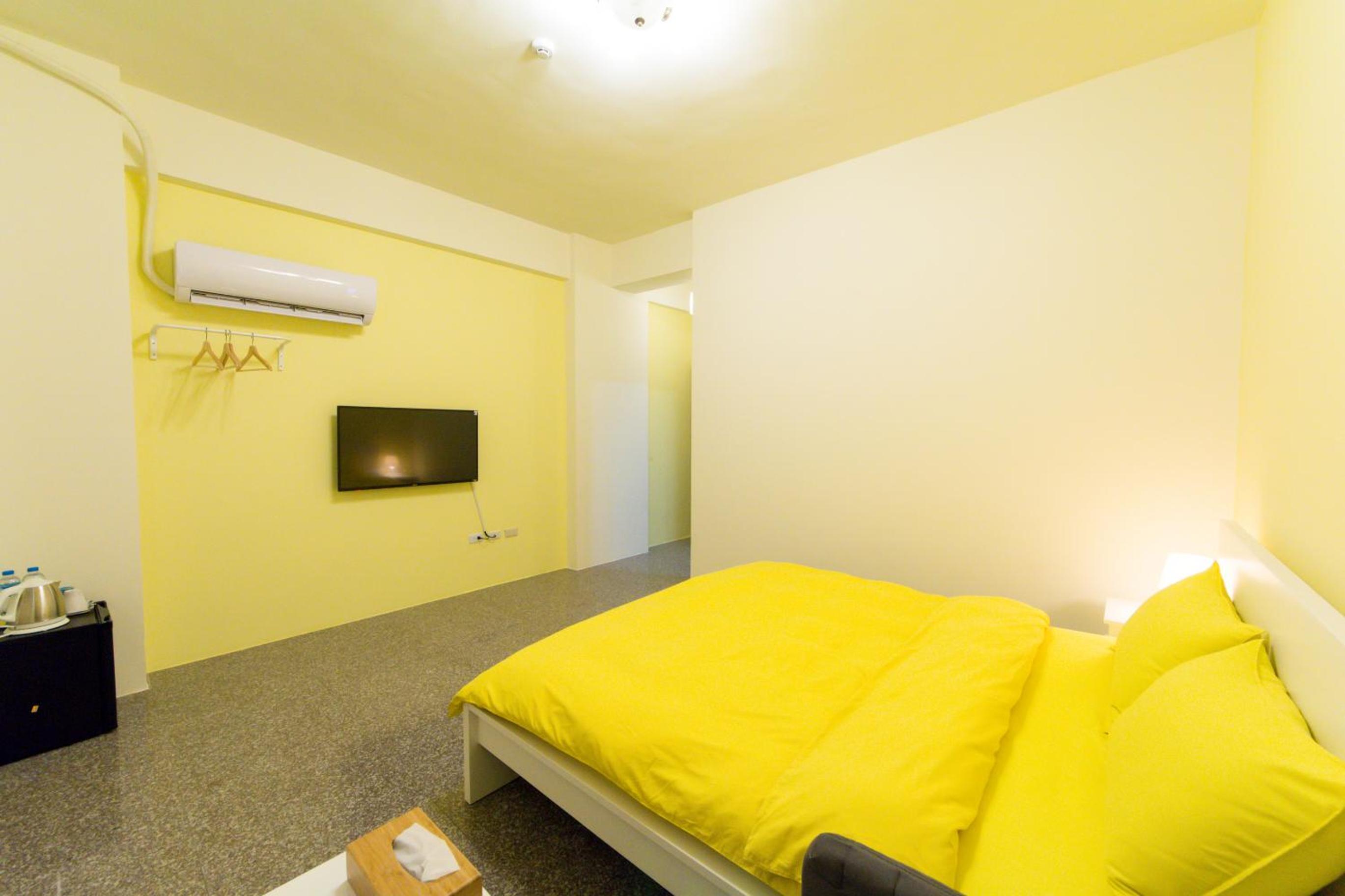 Queen Room photo 3
