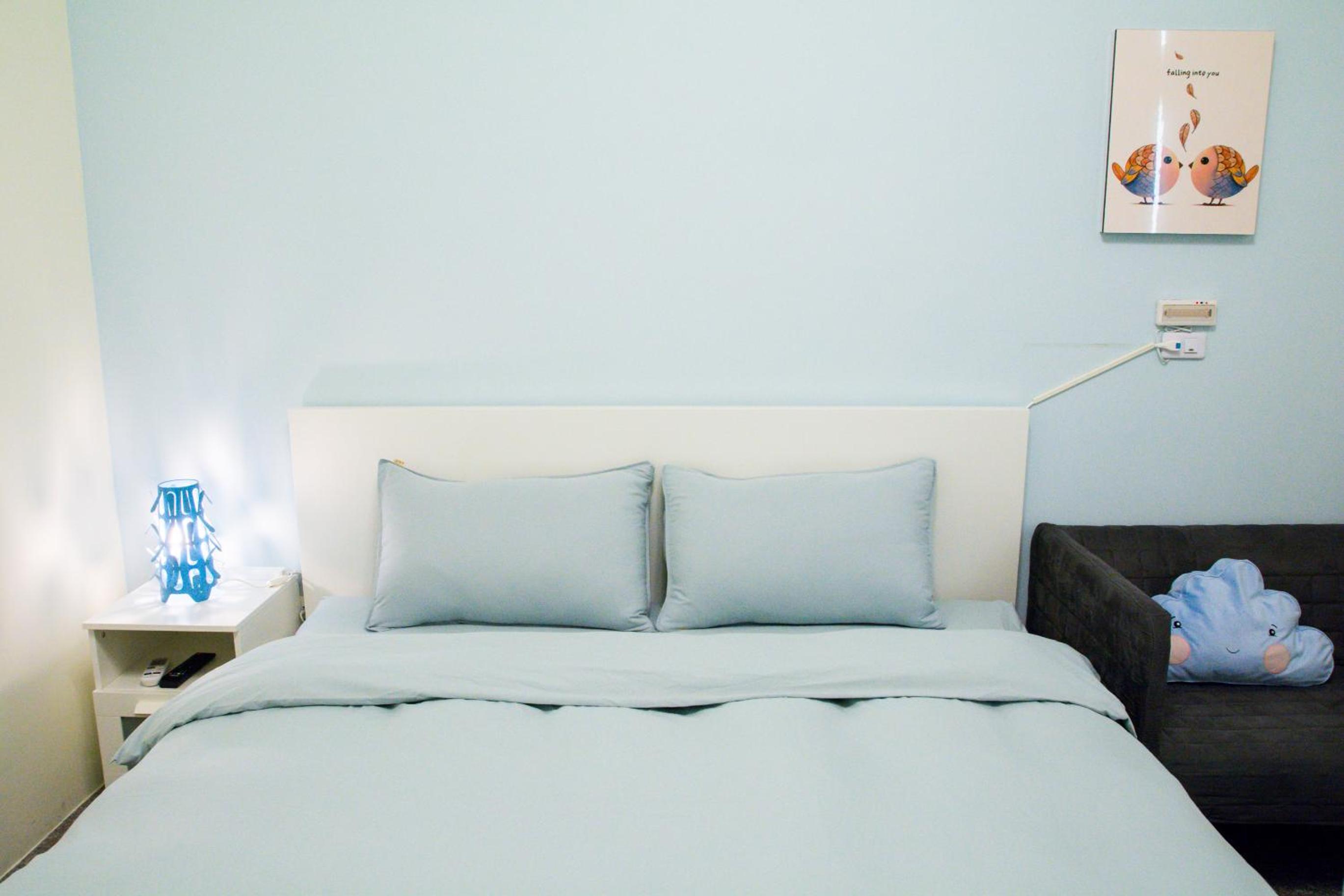 Queen Room photo 2