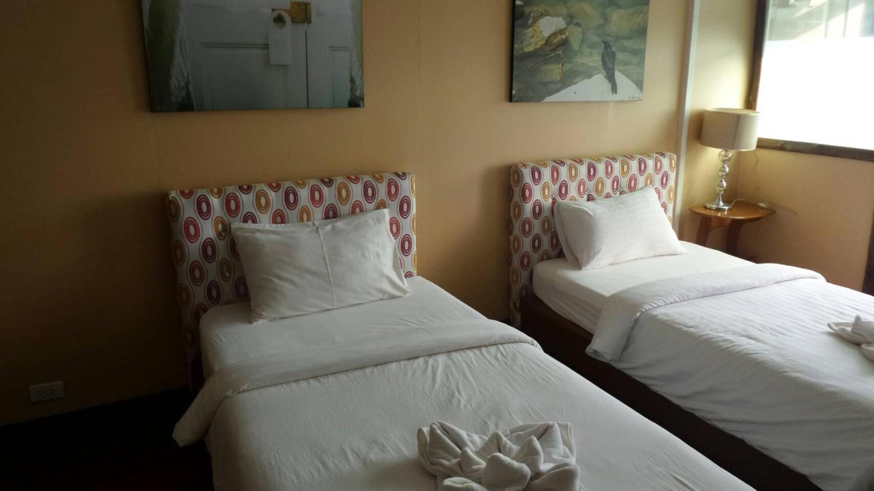 Standard Twin Room with Mountain View photo 1