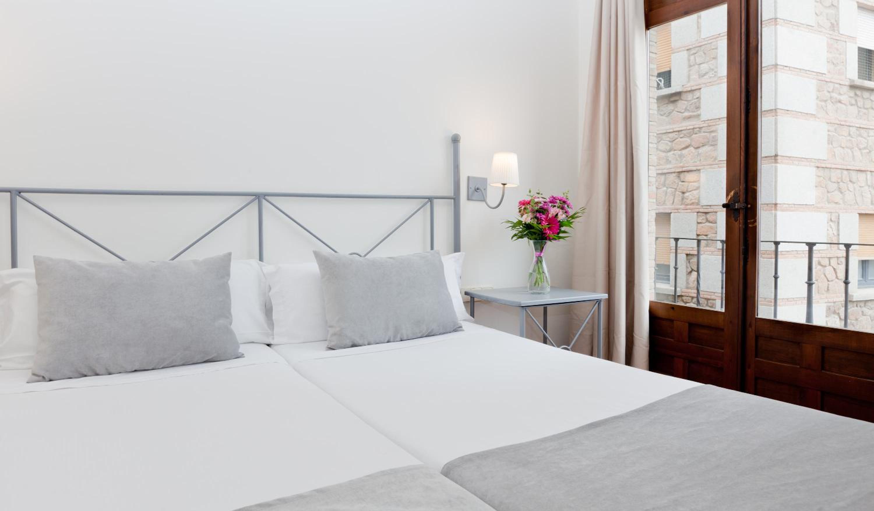 Twin Room - Photo 4