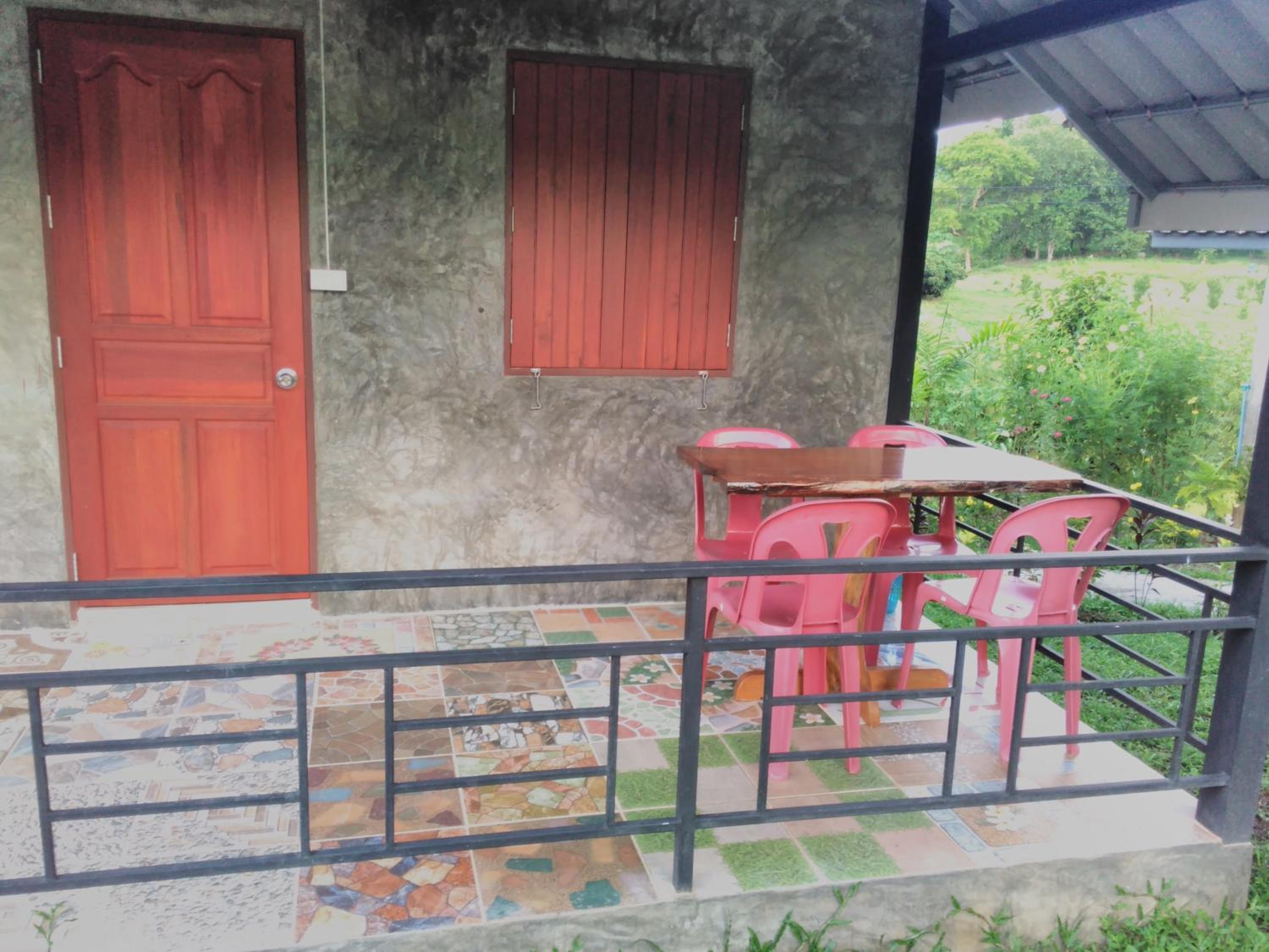 Quadruple Room with Garden View - Photo 17